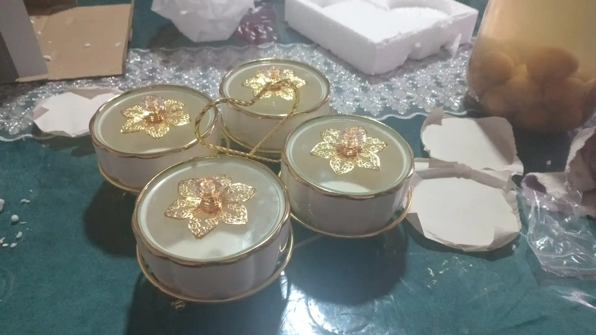 Керамическая банка  для сухофруктов, орехов и сладостей, с прозрачной стеклянной крышкой