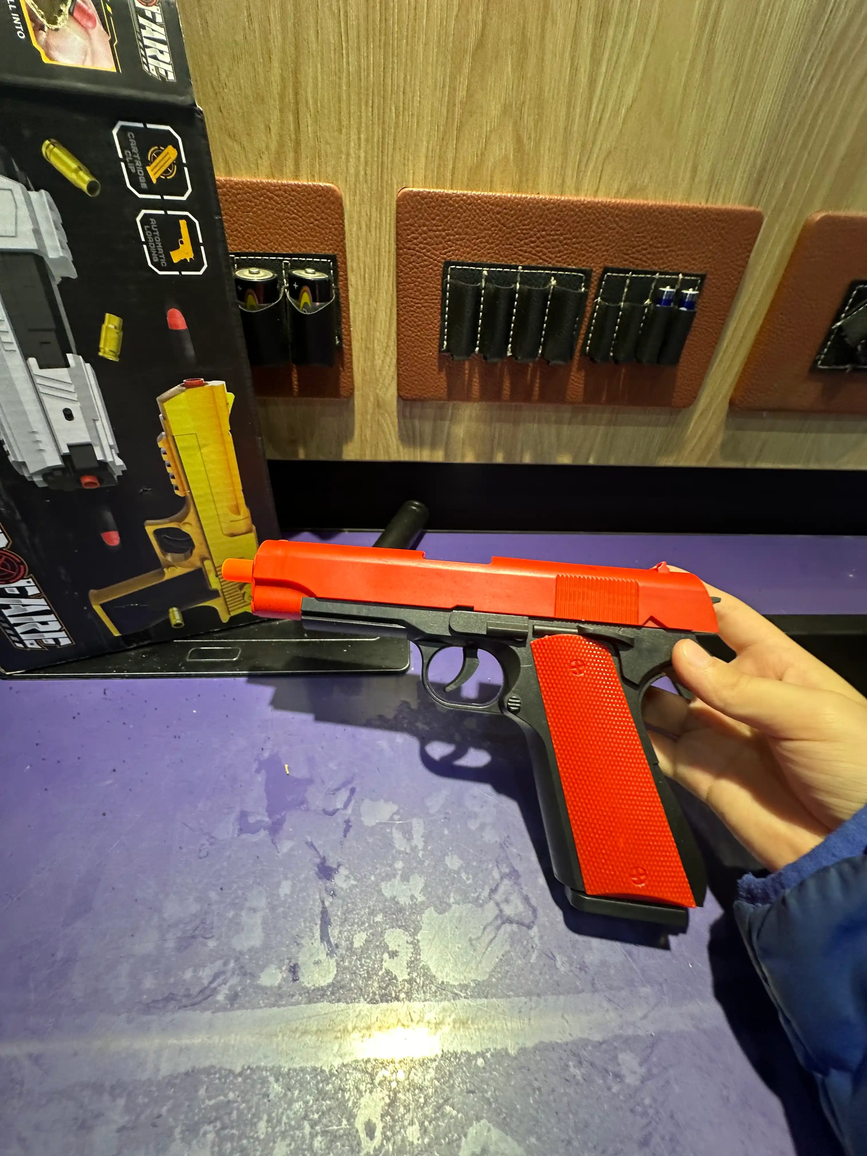 Игрушечный бластер FIDGO с барабанным магазином