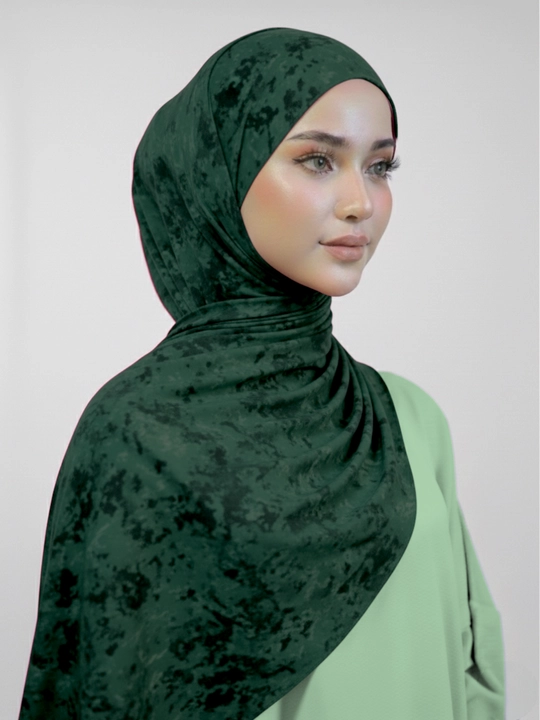 Ayollar uchun mramirli sharflar