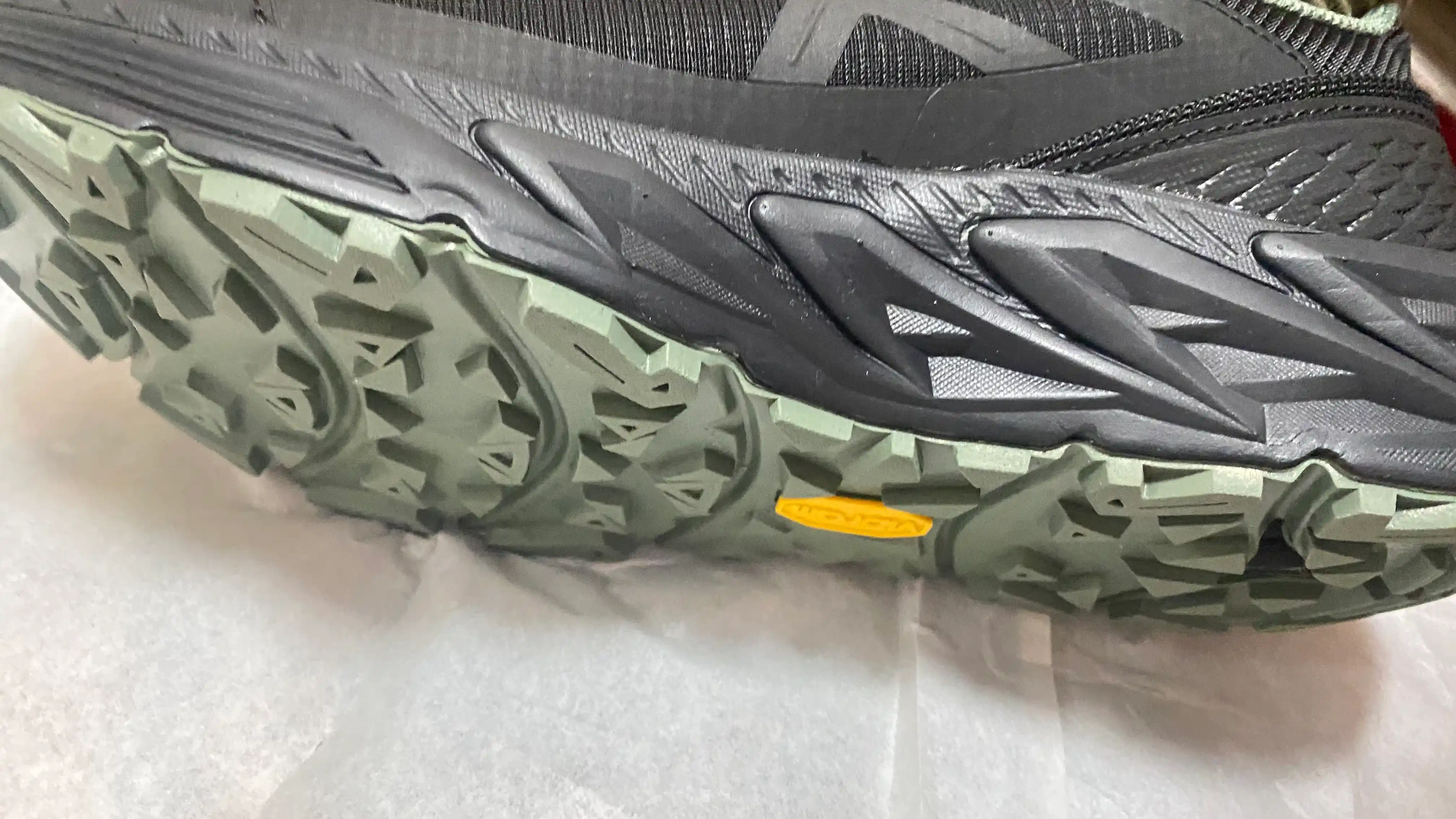 Термо кроссовки, Vibram подошва, спортивная обувь Gore-Tex, сезон: зима-весна-осень