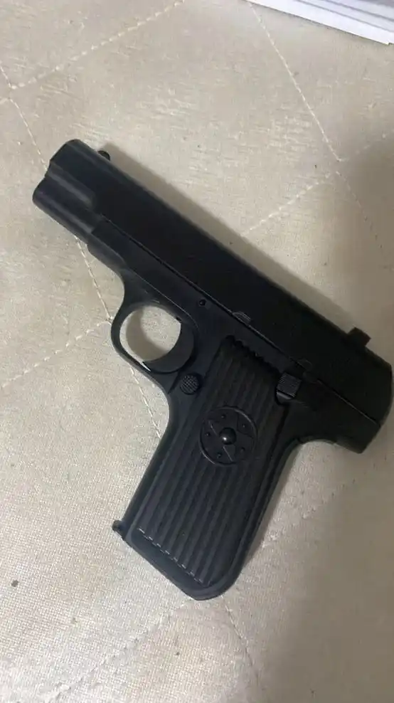 Temir pistolet, o'yinchoq pnevmatik qurol, metal pistolet, Glock bolalar uchun oyinchoqlar