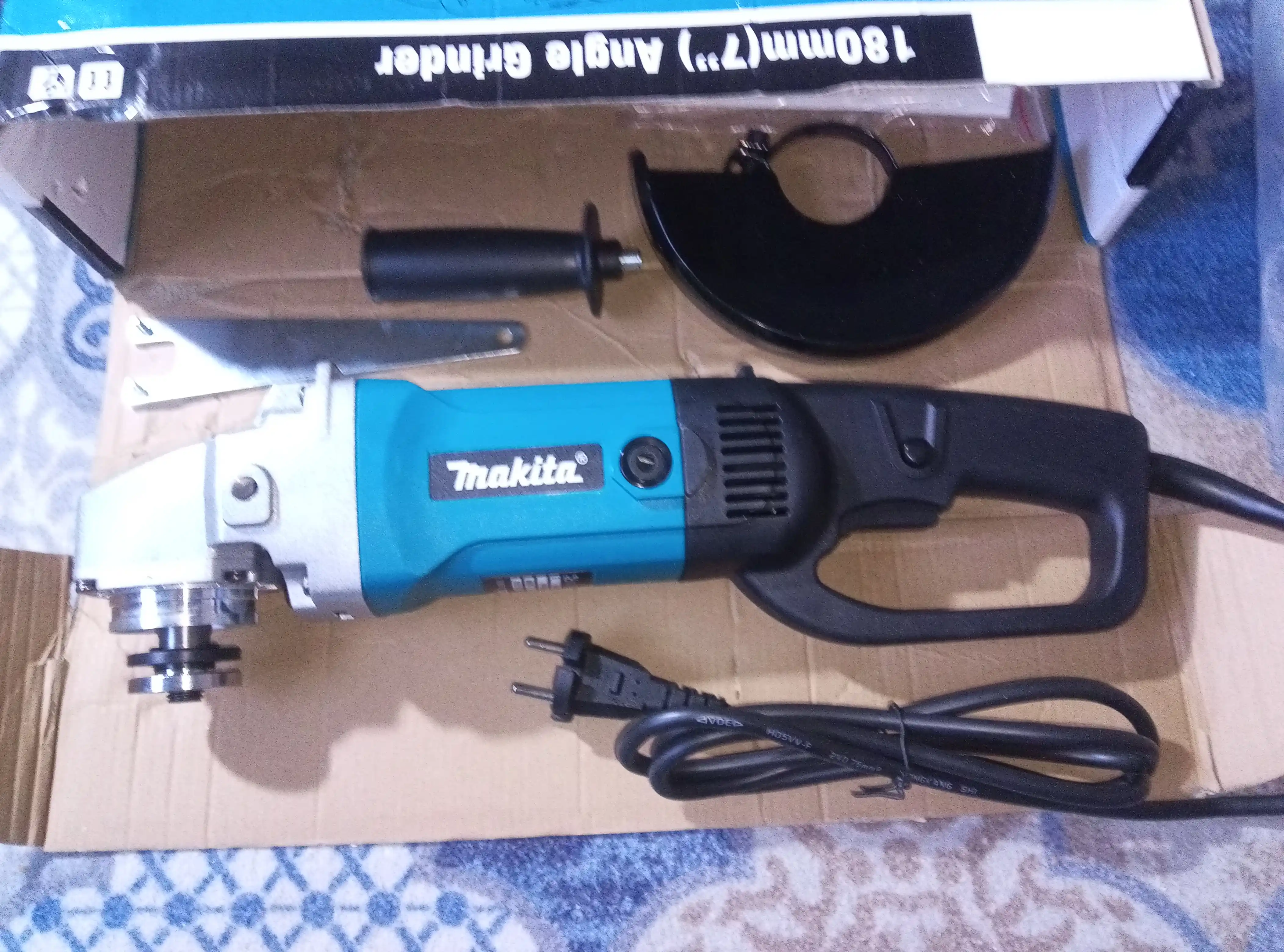 Болгарка MAKITA профессиональная УШМ 180 мм, 1800 Вт