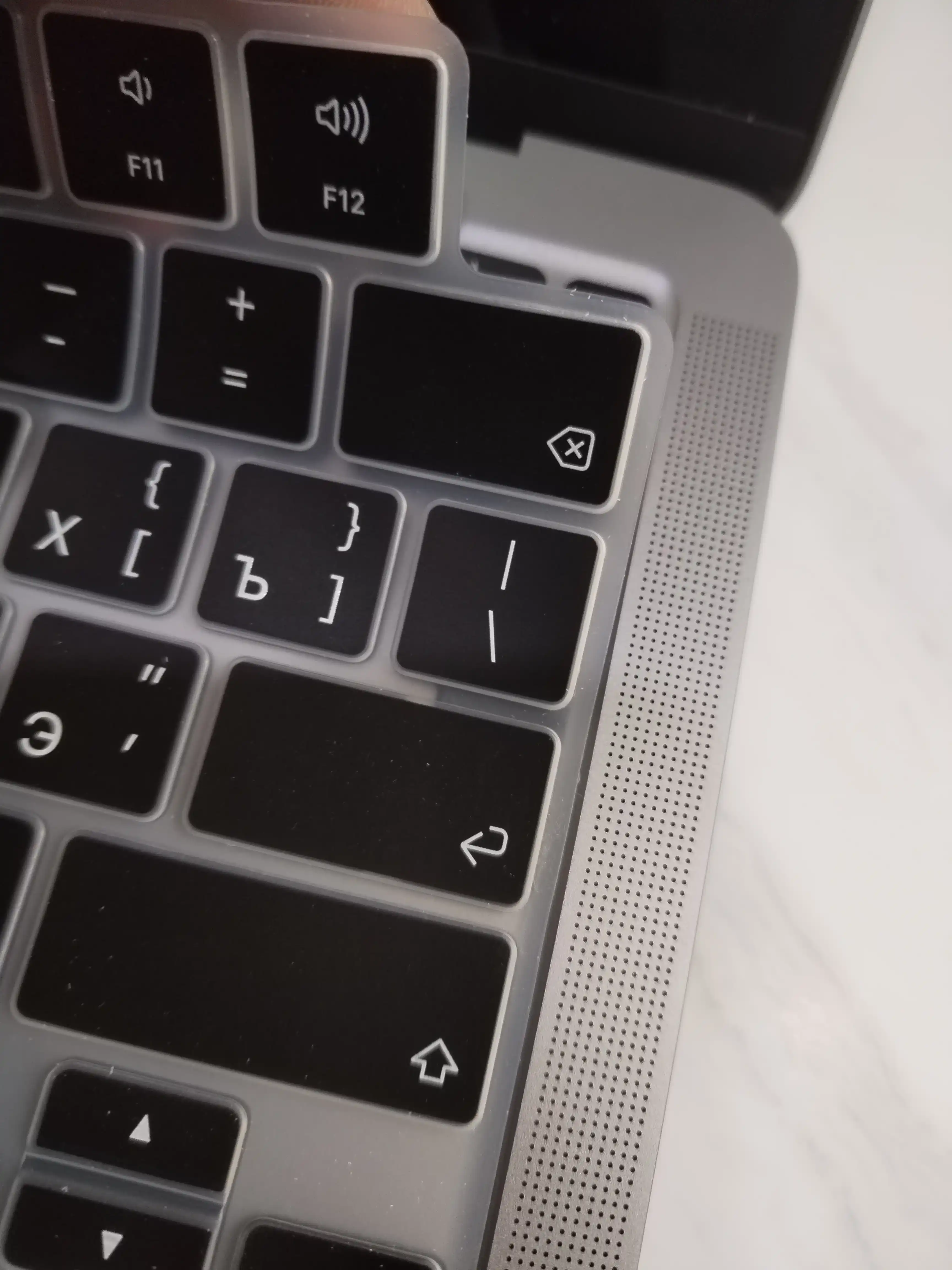 Чехол для клавиатуры MacBook Pro 14/16/ Air 15.3/13.6,Neo,M5, M4, M3, M2, M1, Max, Rus/Eng