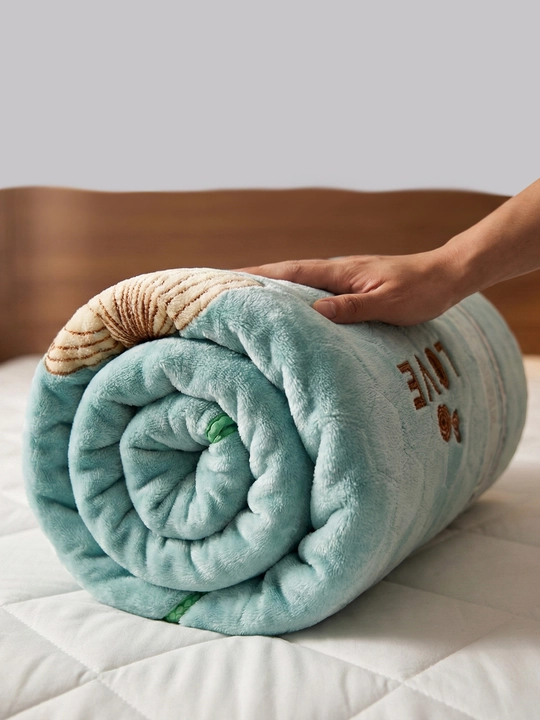 Velsoft pled 200×230 sm — yumshoq, zamonaviy dizayn, vazni 2,5 kg