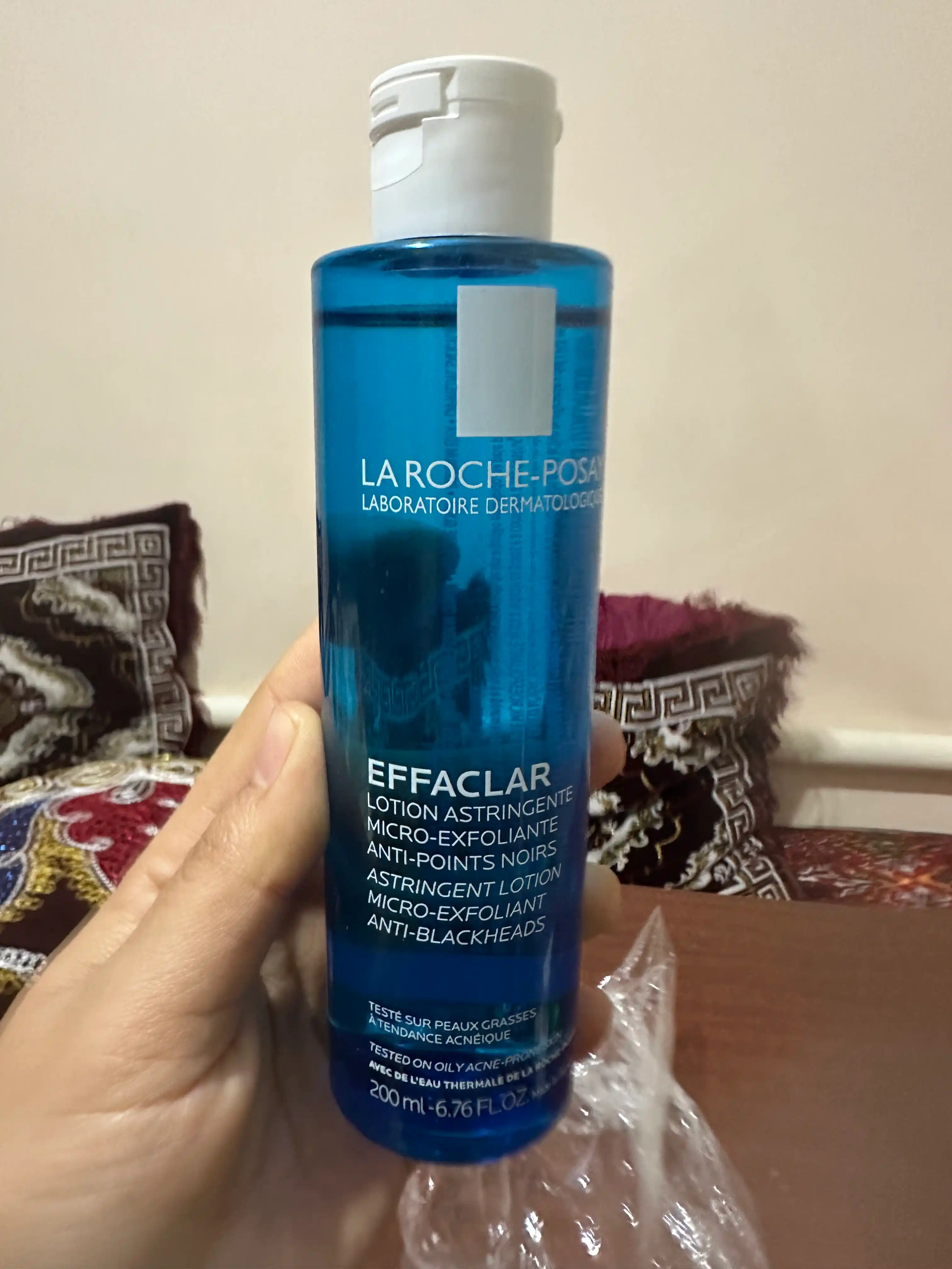 LA ROCHE-POSAY EFFACLAR гель очищающий, пенящийся, для чувствительной жирной кожи лица и тела, 400 мл