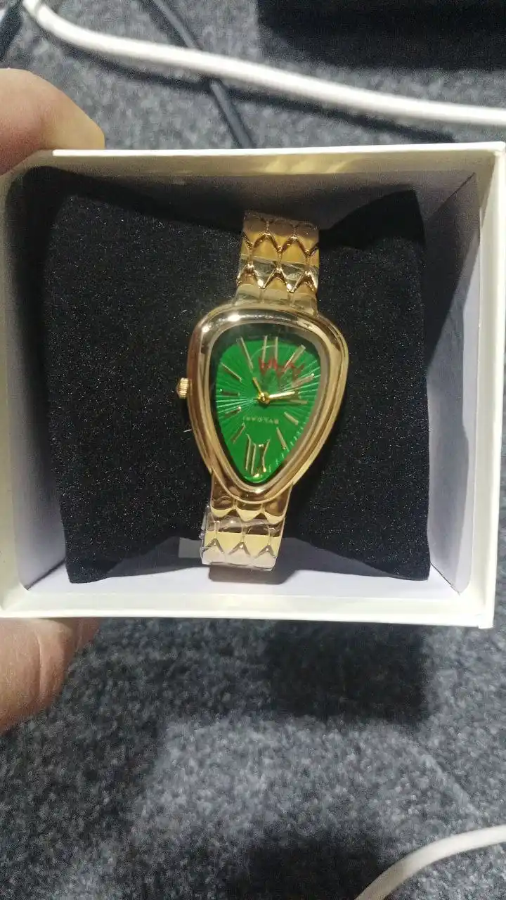 BVLGARI qo‘l soati, klassik dizayn
