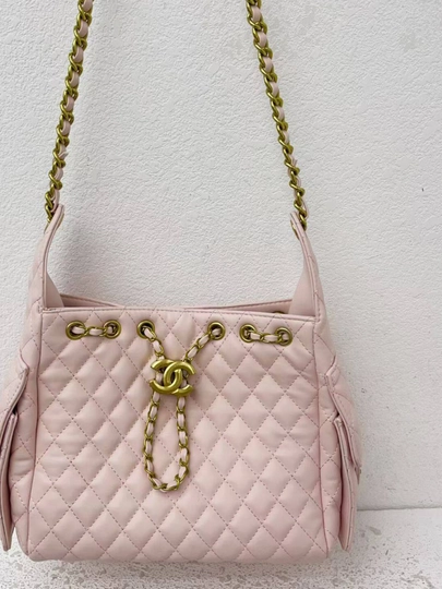 Элегантная женская кожаная сумка через плечо — дизайн Chanel
