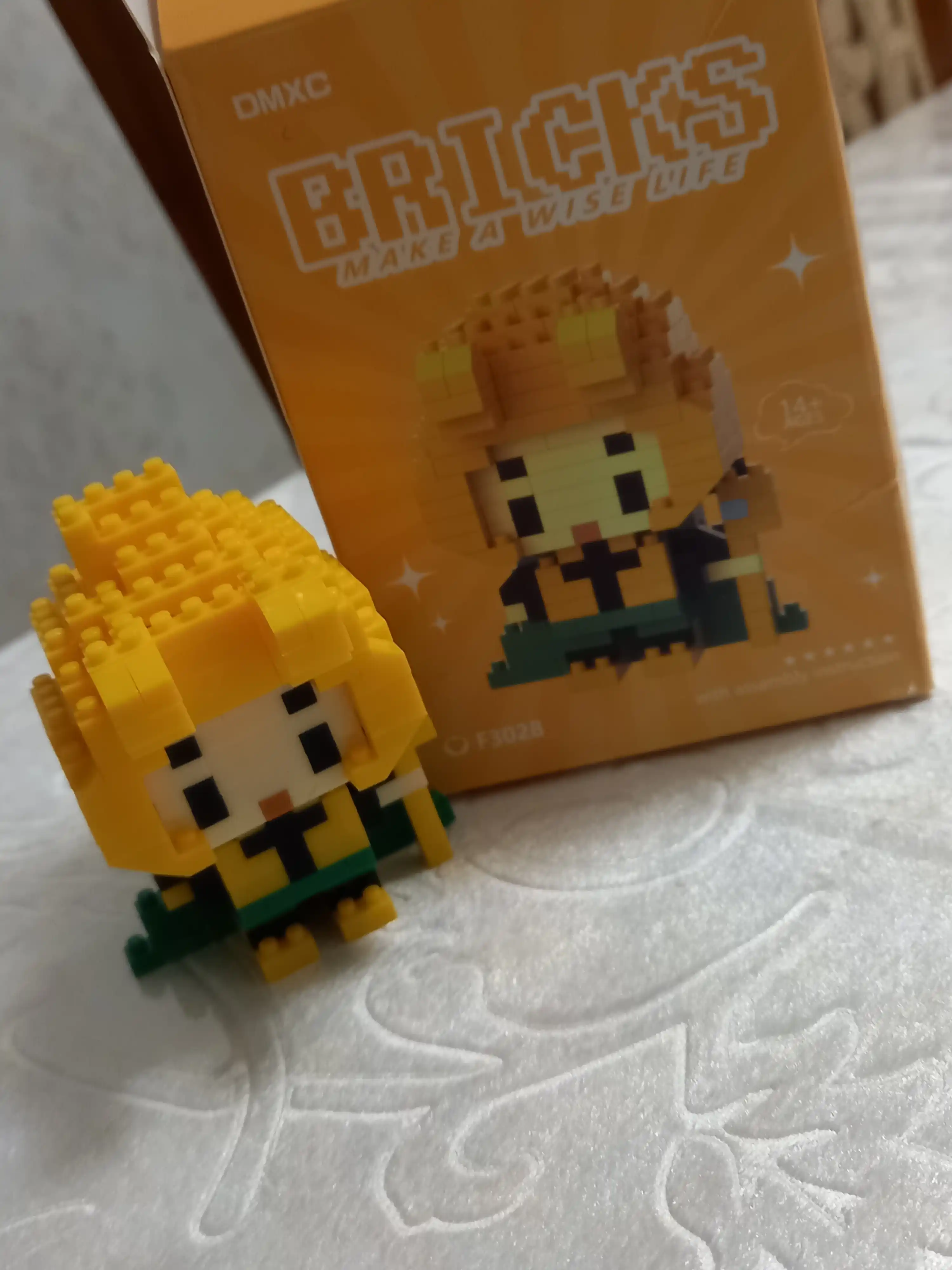 Mini konstruktor 3D Bricks: Disney, Mario va Spanch Bob qahramonlarining figuralari bilan