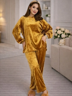 Bronza