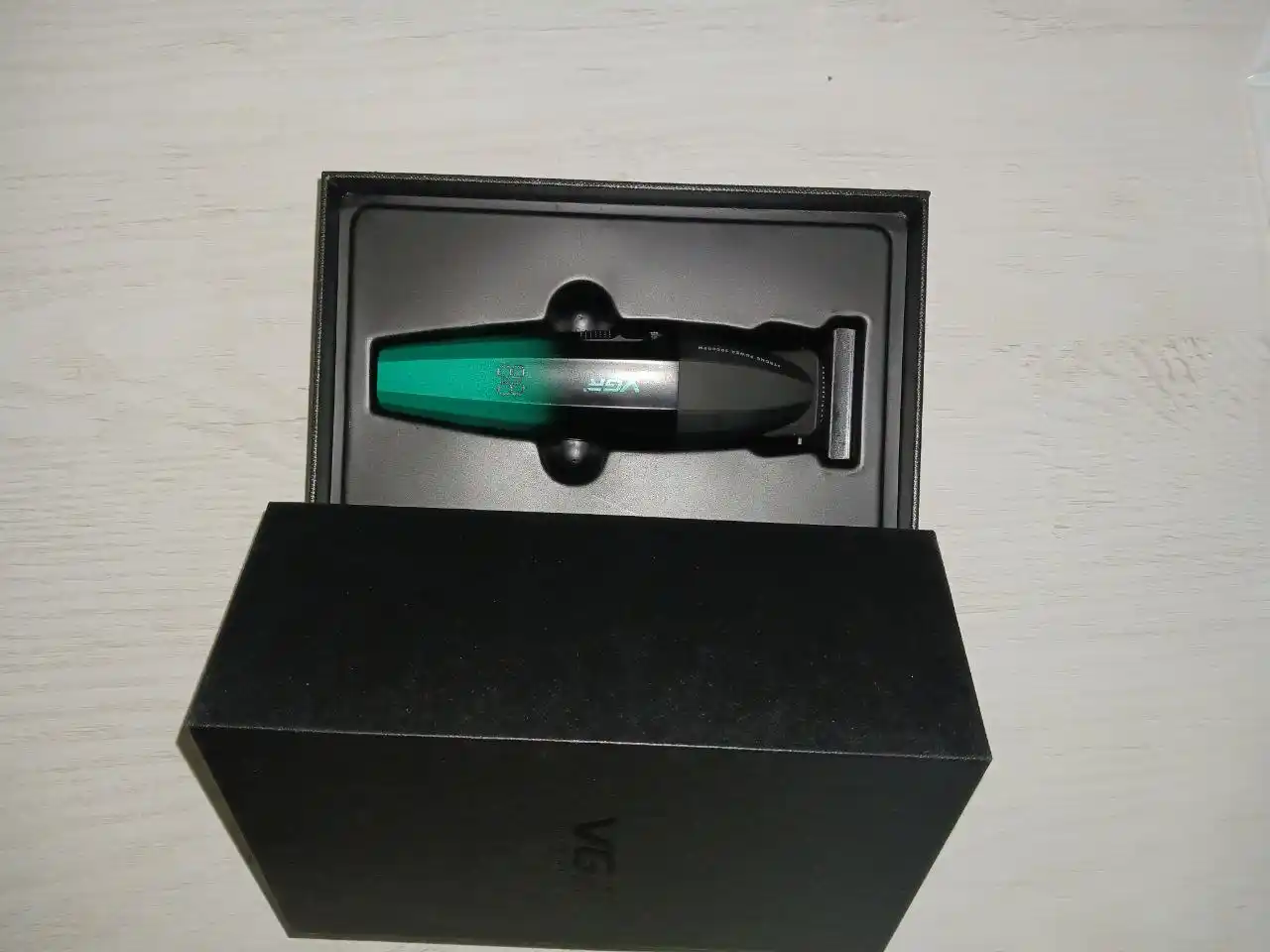 VGR V-906, V-977 dan professional soqol uchun simsiz trimmer, elektr ustara