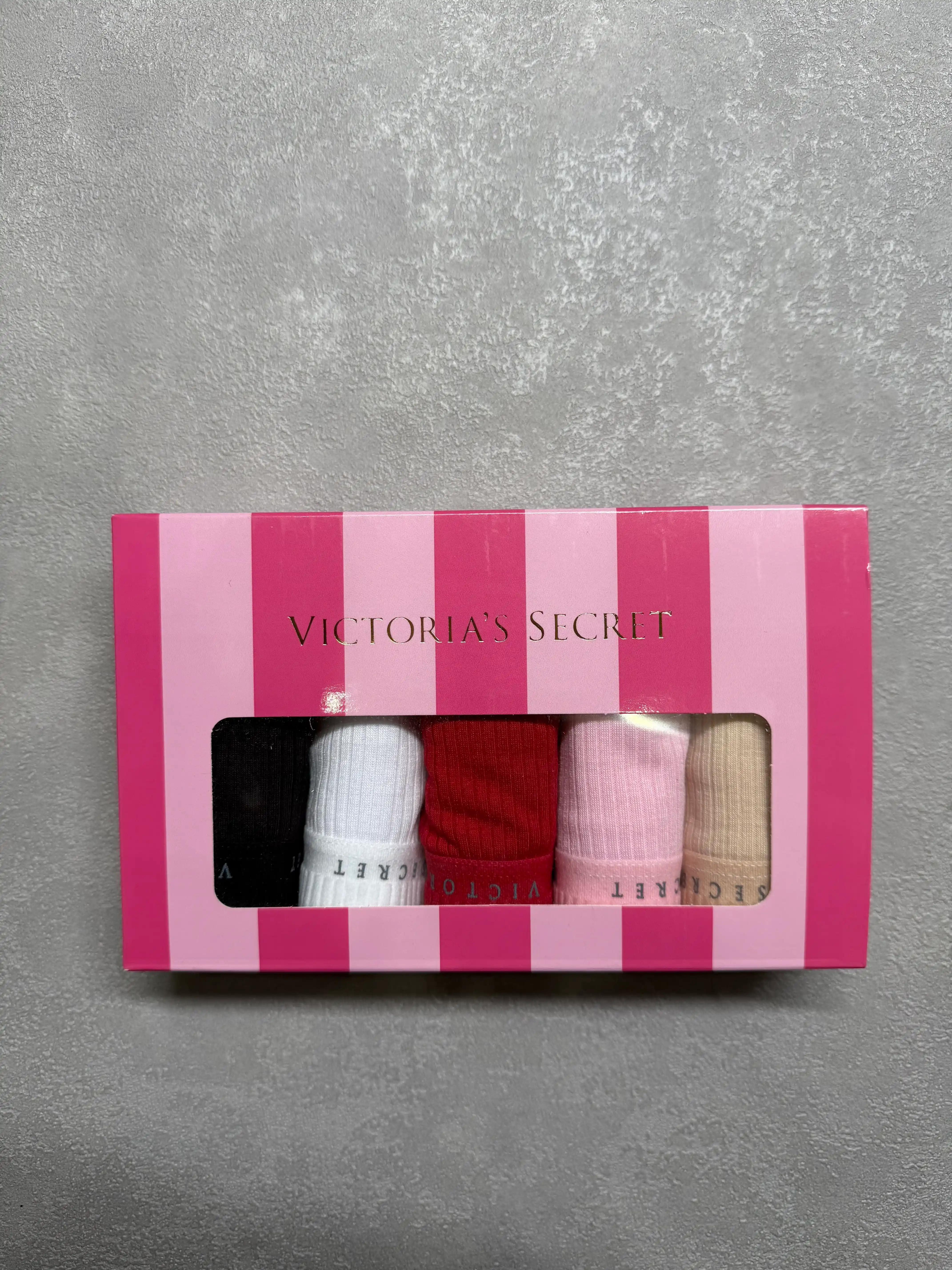 Ayollar uchun Victoria`s secret trusiklari, 5 dona to‘plam, sovg‘a qutisida ichki kiyim