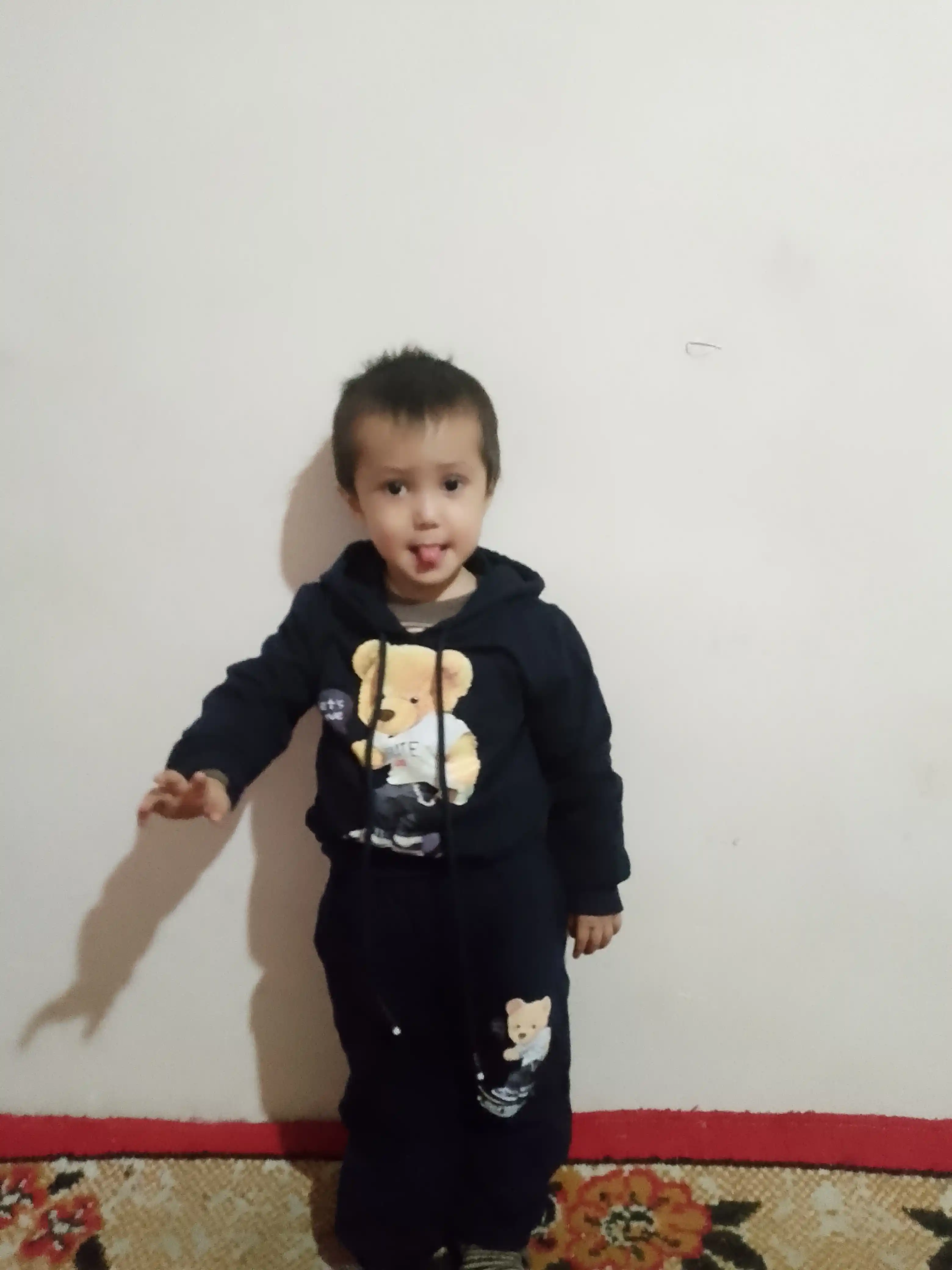 Bolalar sport kostyumi, ikki qismli kiyimlar