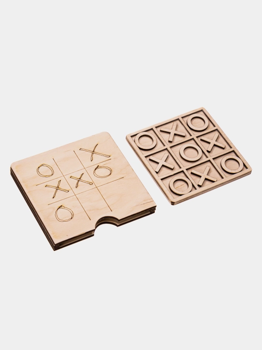 Qutida silliqlangan Tic Tac toe o'yini. Kontrplak 3 mm - 