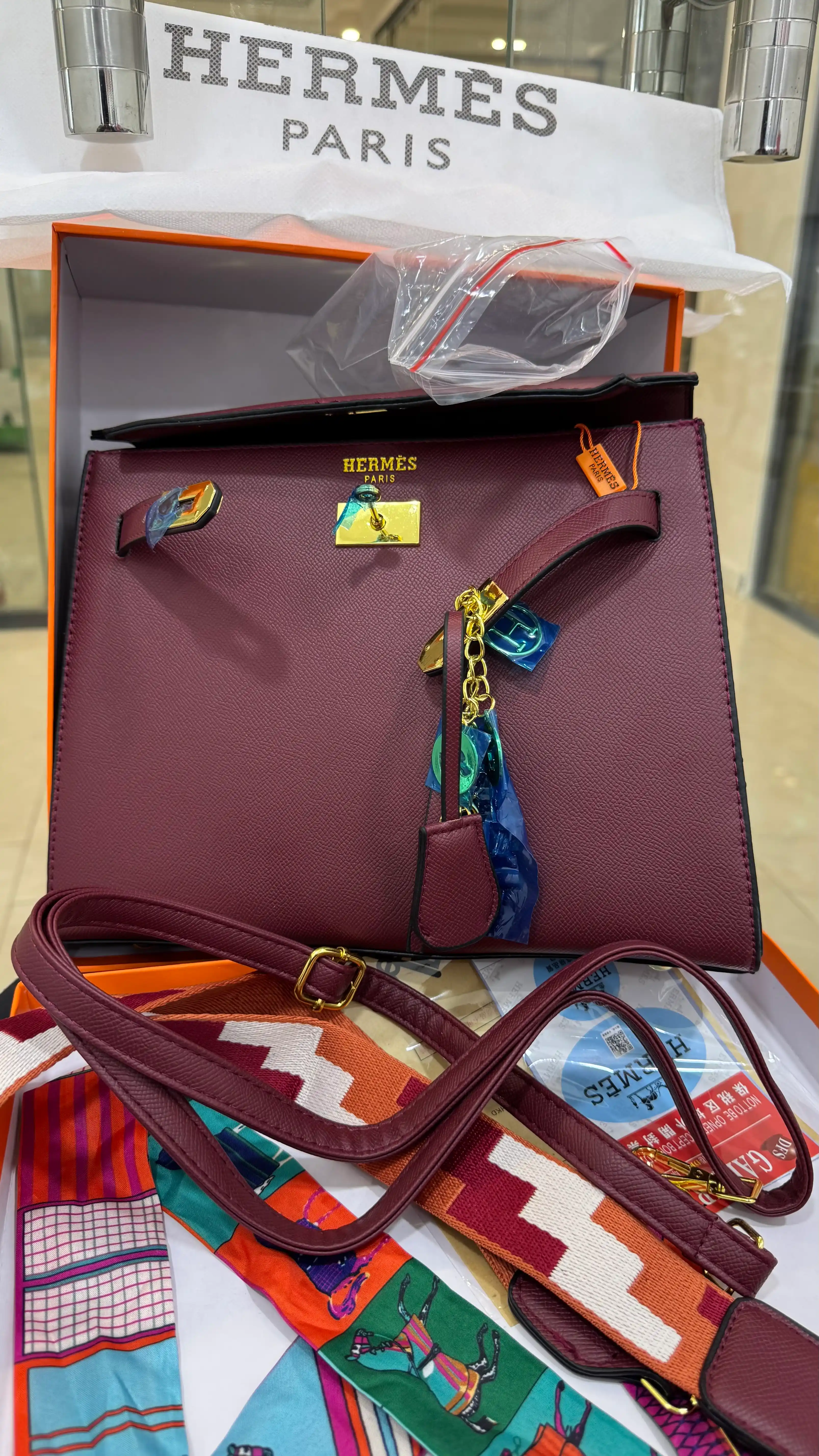 Женская сумка в стиле Hermes, подходящая для повседневного использования