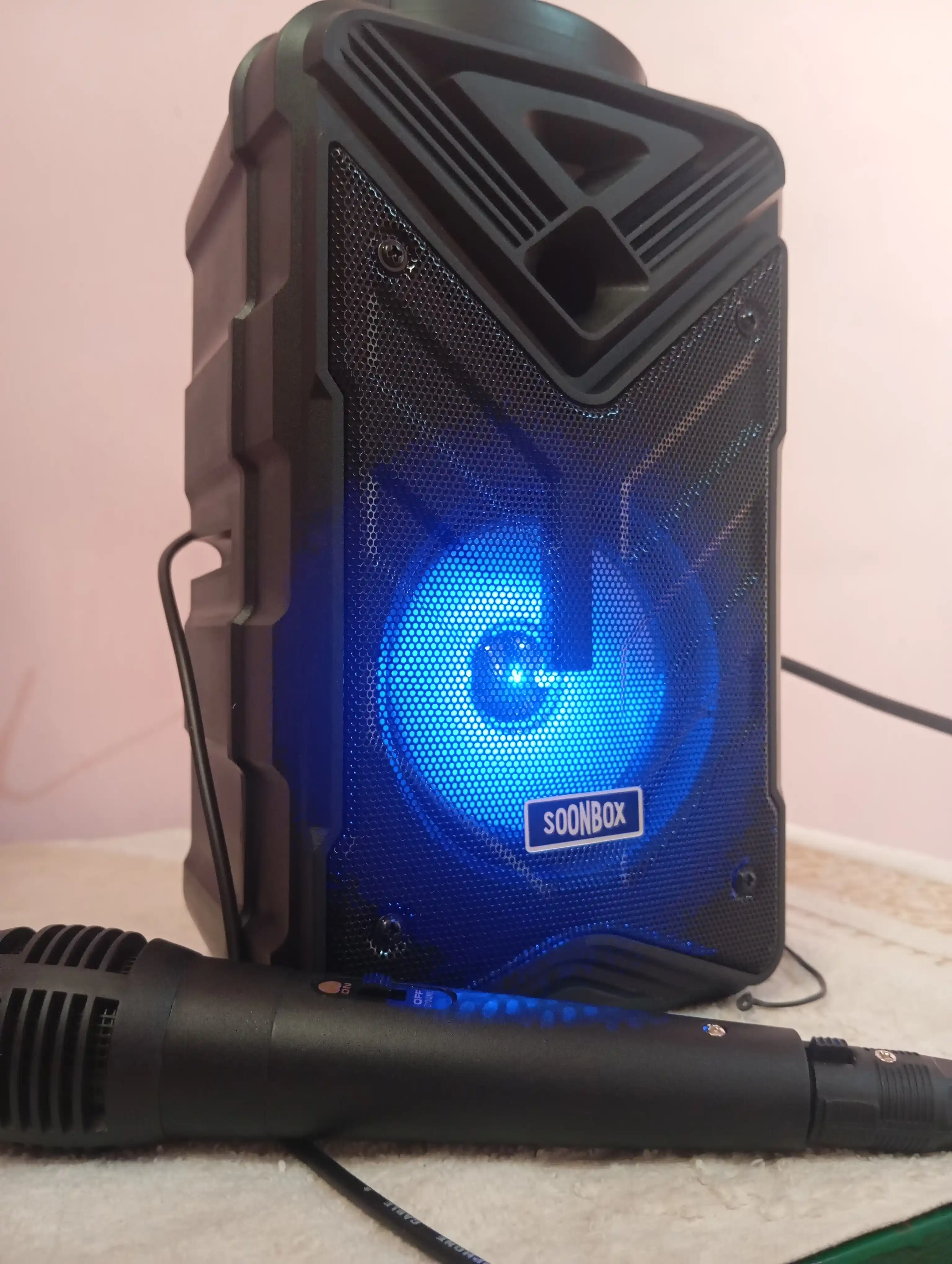 Караоке колонка Soonbox S7 с Bluetooth, FM-радио, микрофоном и LED-подсветкой