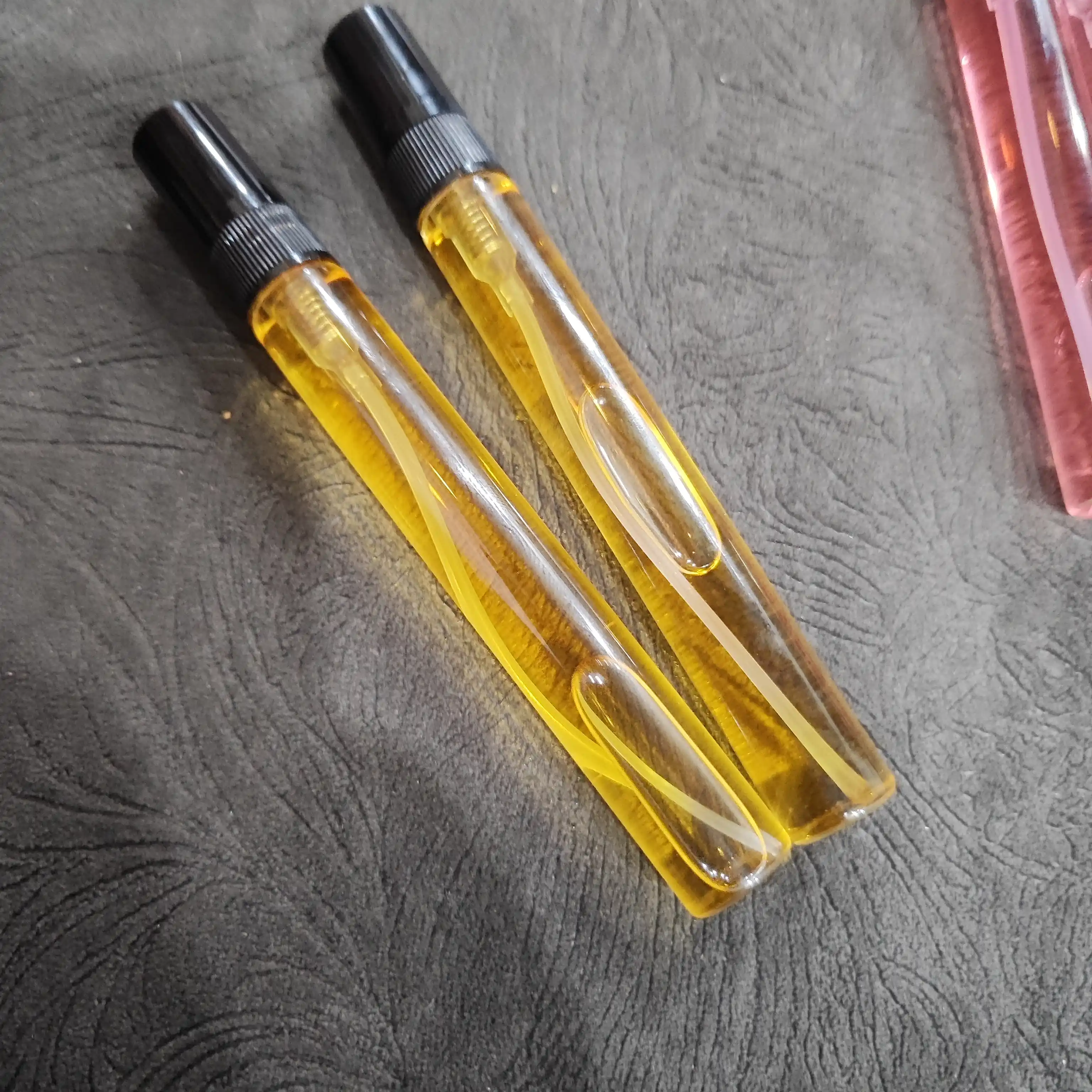 Ayollar uchun ajoyib atir, HFC Devil’s Intrigue EDP, parfyumlangan suv, HFC atr