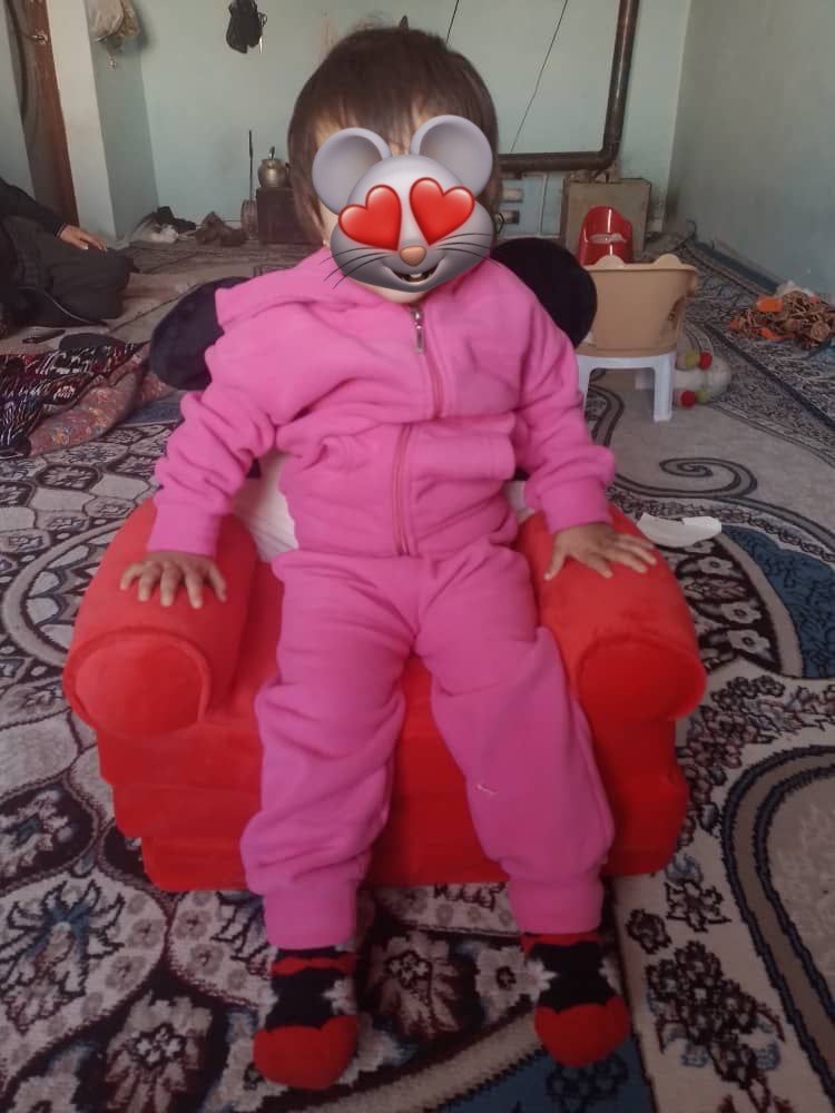 Qizlar uchun kiyimlar to‘plami