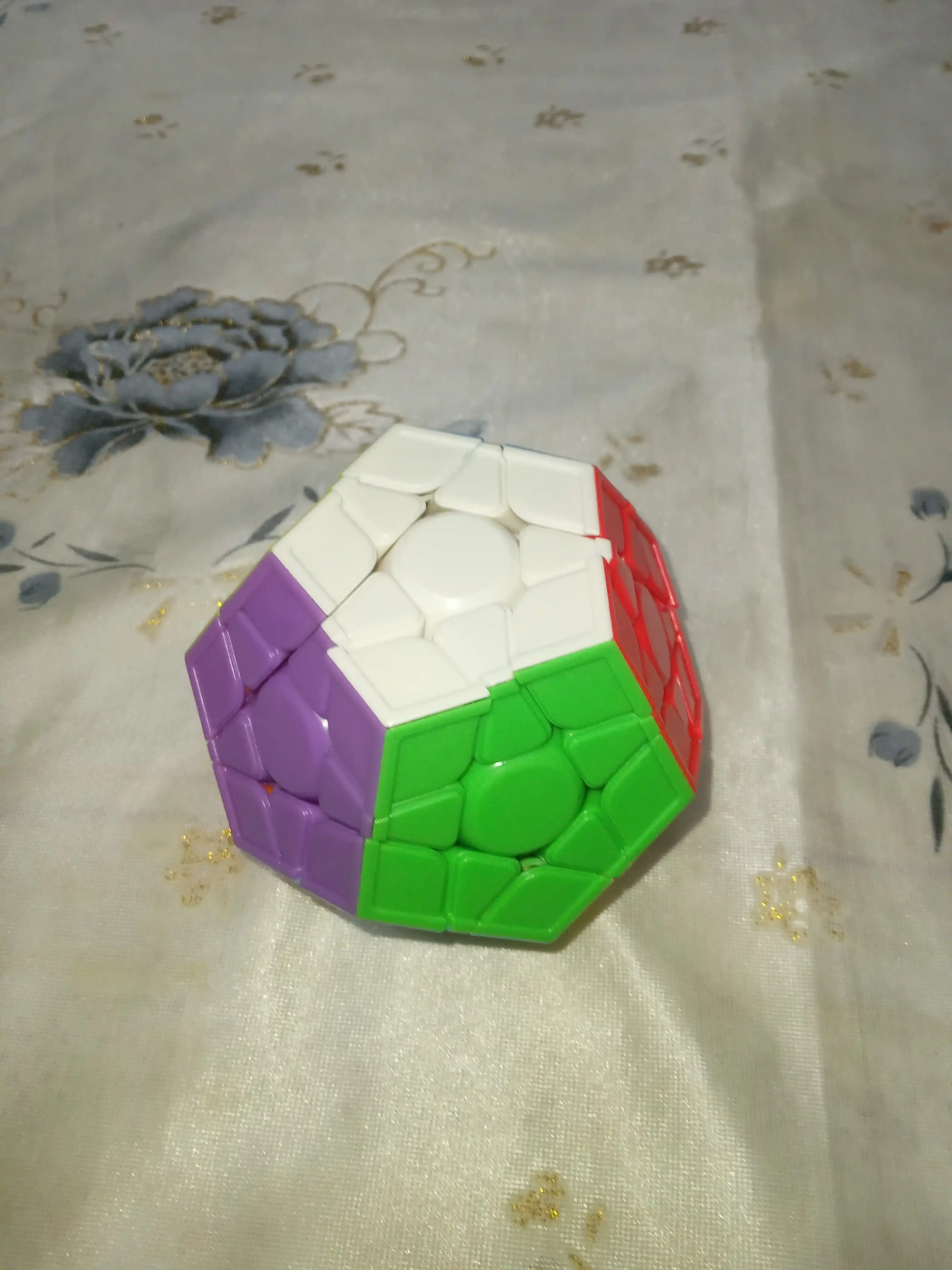 "Megamix" kubik rubik boshqotirmasi - rivojlantiruvchi,stressga qarshi o‘yinchoq