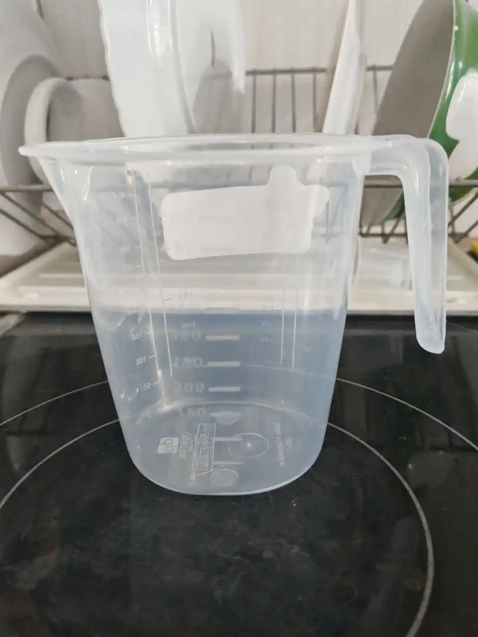 Plastik o‘lchov ko‘zasi, o‘lchov stakan, ko‘za