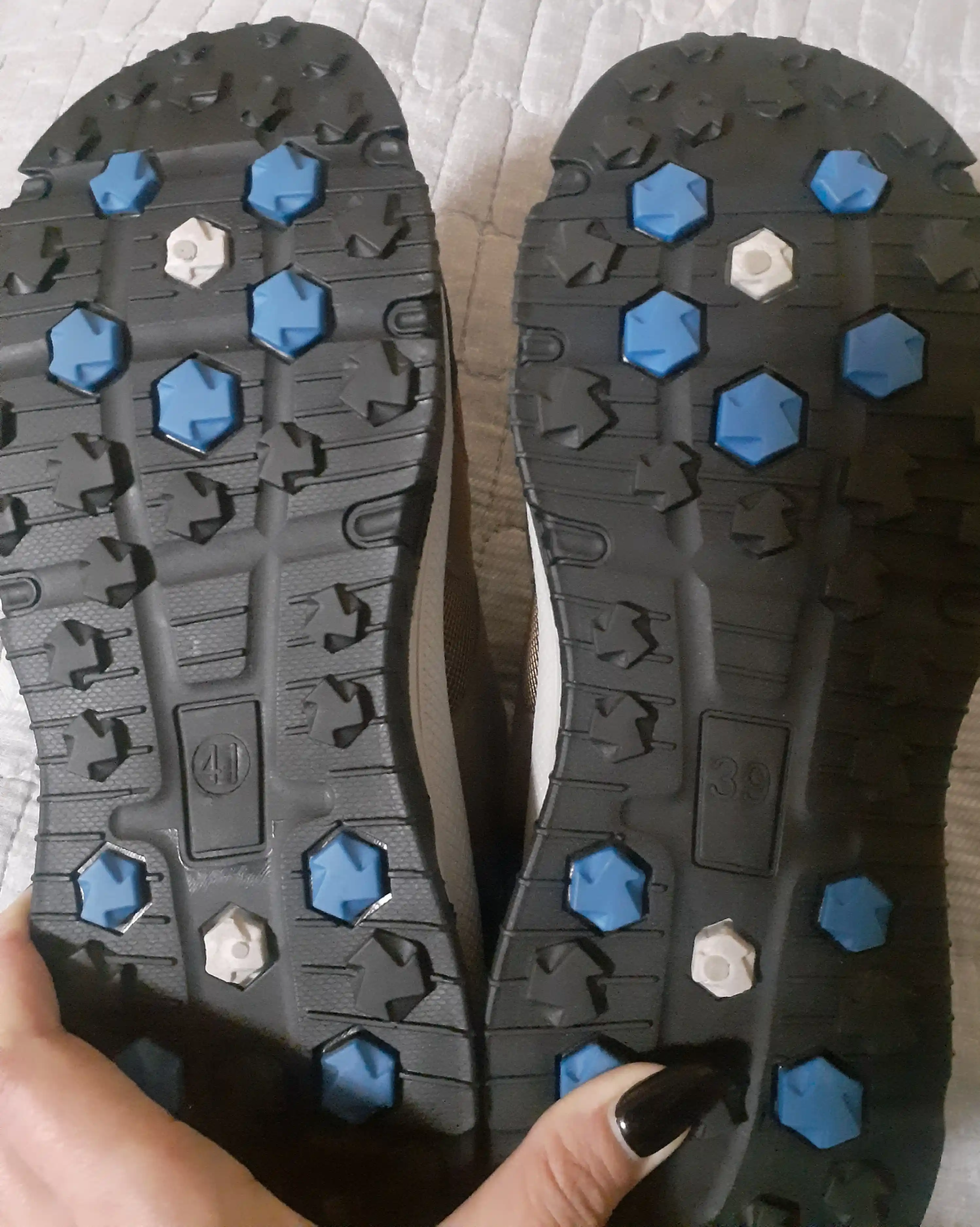 ZEVANO SummitTrek sport uchun erkaklar treking krossovkasi (1 o‘lcham katta oling)