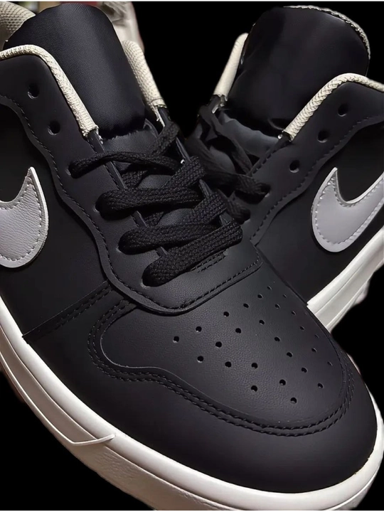Nike ayollar krossovkalar