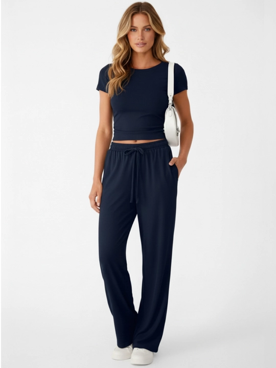 Костюм женский с брюками и футболкой, комбинезон на лямках EllyFashion