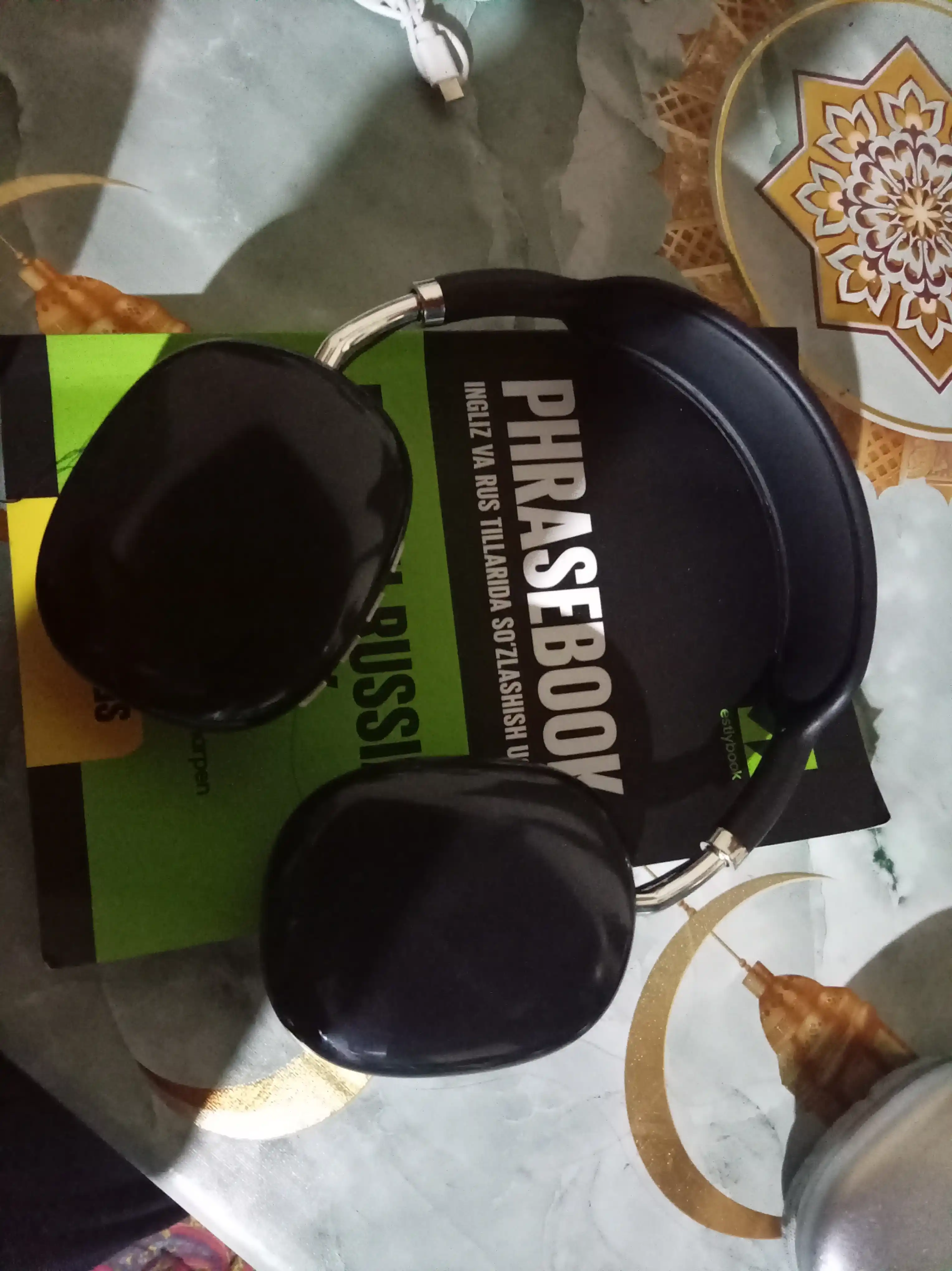Simsiz Bluetooth P9 quloqliklar, qoplama, chuqur tovush, mikrofon, 10 soatgacha ishlaydi
