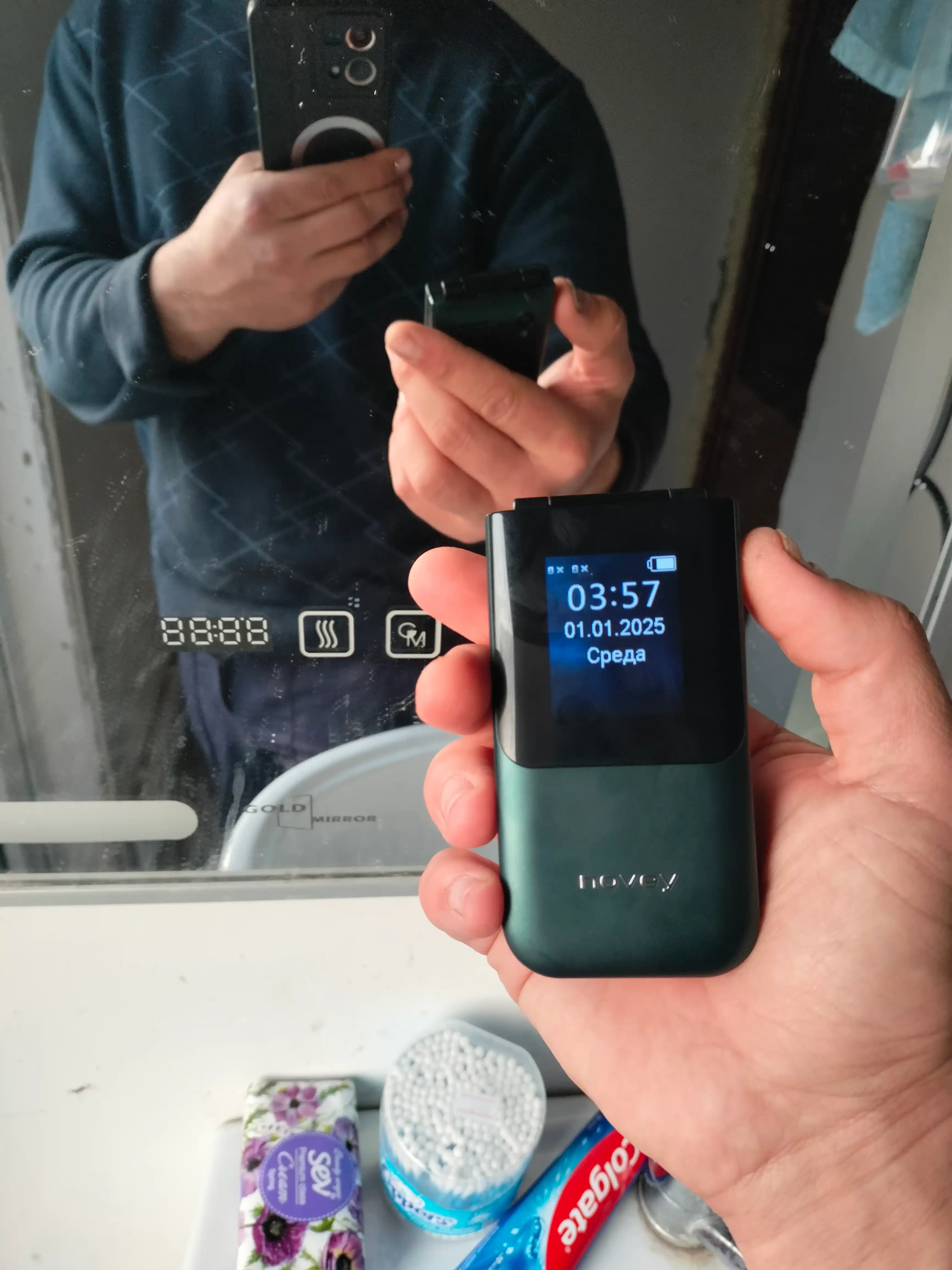 Novey Z720 knopkali legushka telefon, kamera