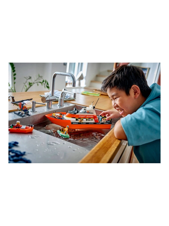 LEGO konstruktor City Sohil qo‘riqlash qutqaruv kateri va vertolyoti 60504