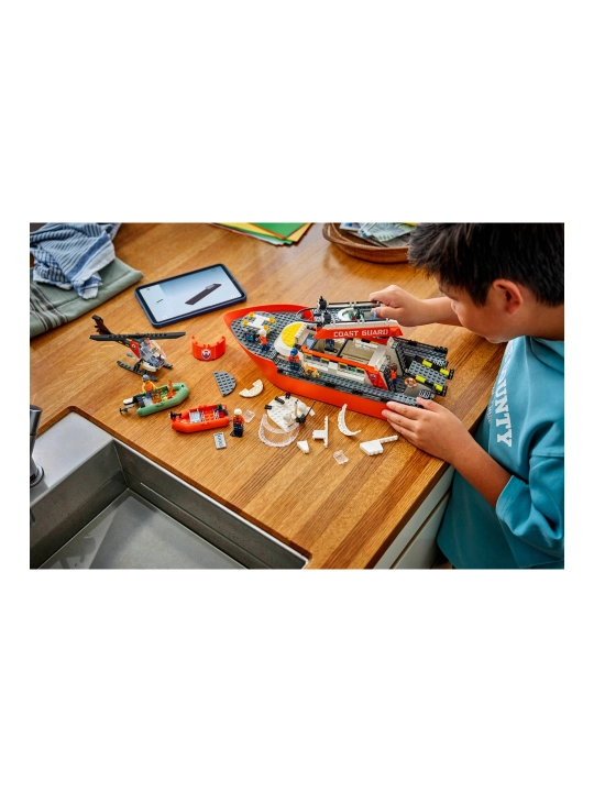 LEGO konstruktor City Sohil qo‘riqlash qutqaruv kateri va vertolyoti 60504