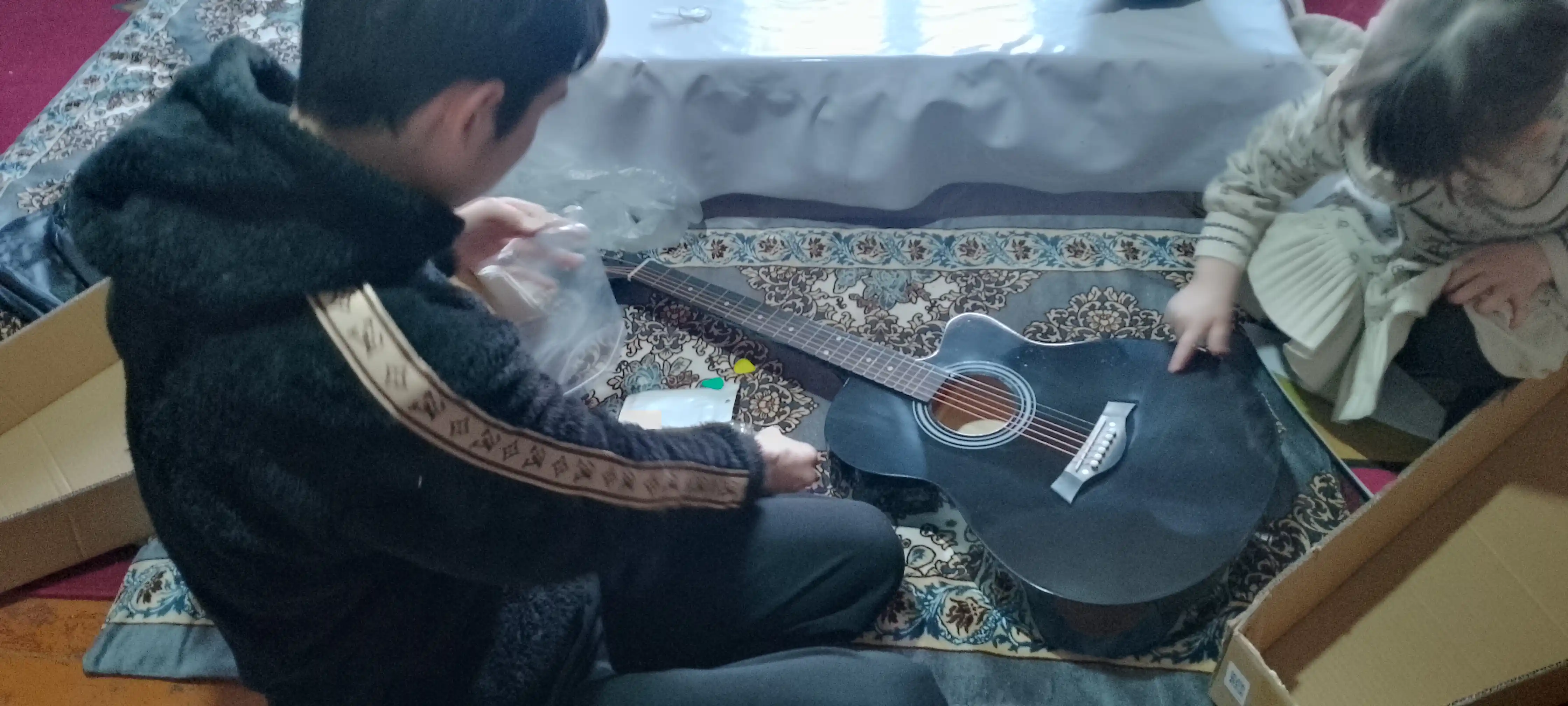 Kabat 40-Dyumli Akustik Gitara 6 torli, boshlovchilar uchun, to'plam 12 tasi 1 da, 105-sm