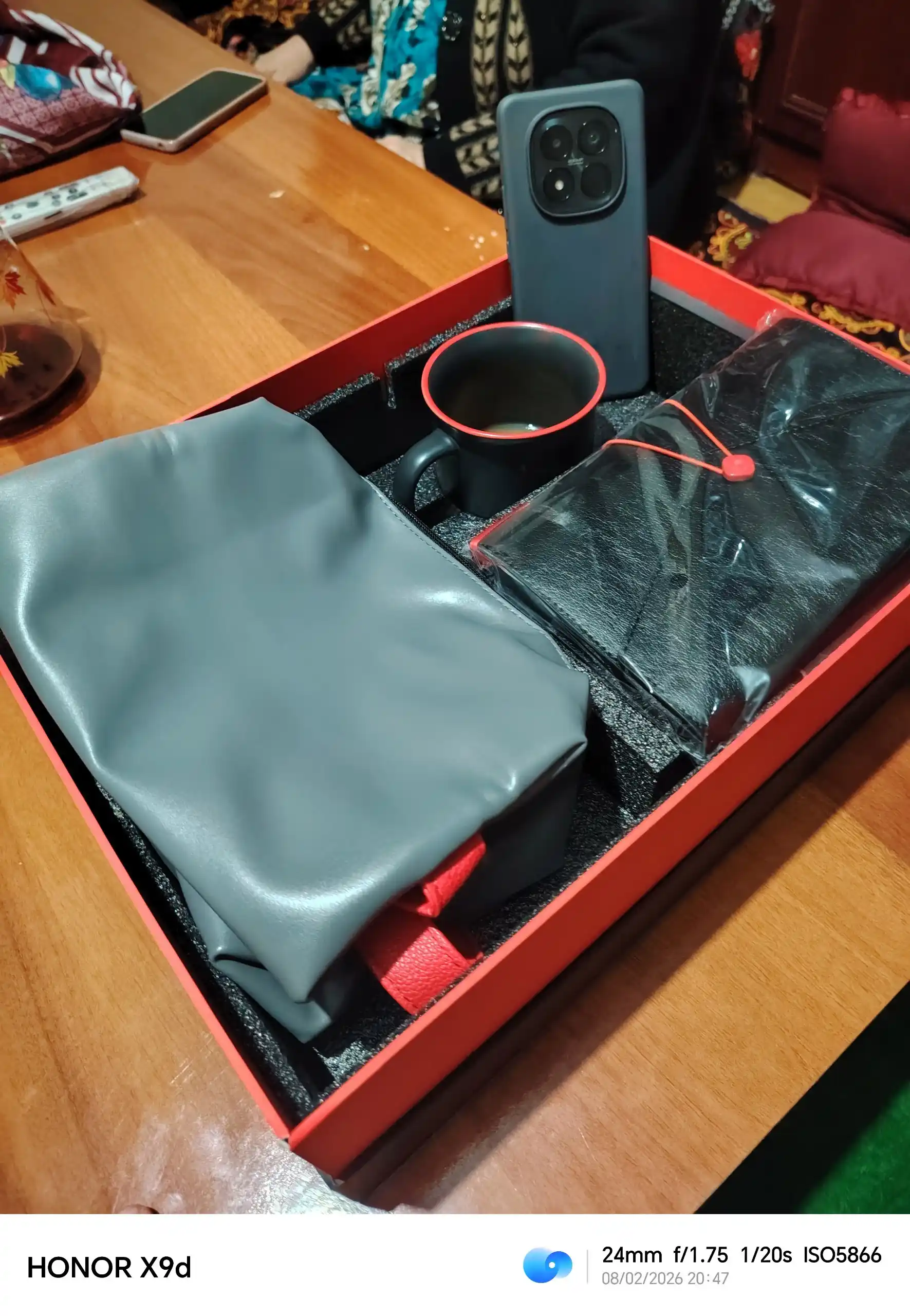 Redmi Note 15 Pro smartfon 120Hz AMOLED, 200MP kamera, 5000 mAh tez zaryad