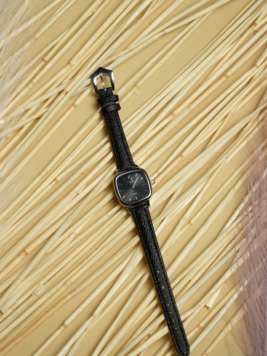 Ayollar qo'l soati, eco-charm remishokli, kvarts mexanizm - - Luna Watches