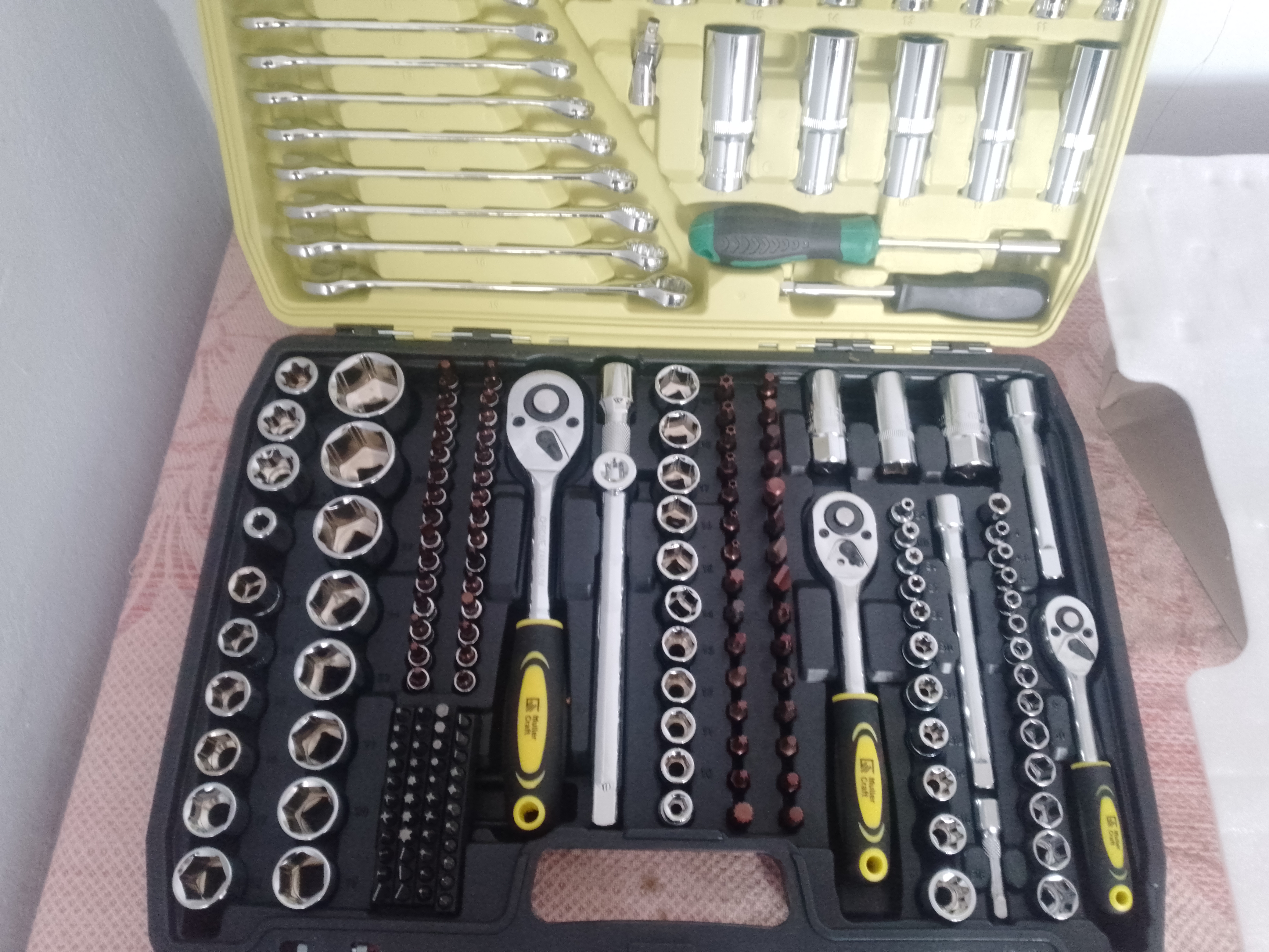 Muller Craft uskunalar to‘plami, 219 tagacha buyum, qarsildoq bilan