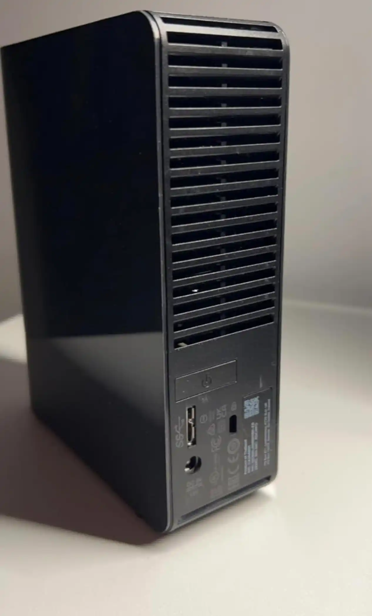 Tashqi qattiq disk WD Elements Desktop, 14 TB, 18 TB, 20 TB, USB 3.0, qora