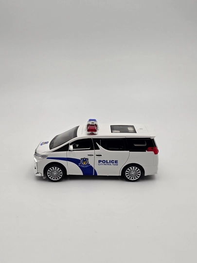 Коллекционные детские машины, Rolls Royce, Gelik, Jeep, Prado, Bentley, Police car — CHICCOT-PORWE-ГОЛУБ