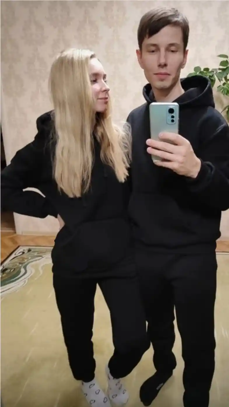 Erkaklar sport kostyumi. Bahor va kuz uchun. Oversize
