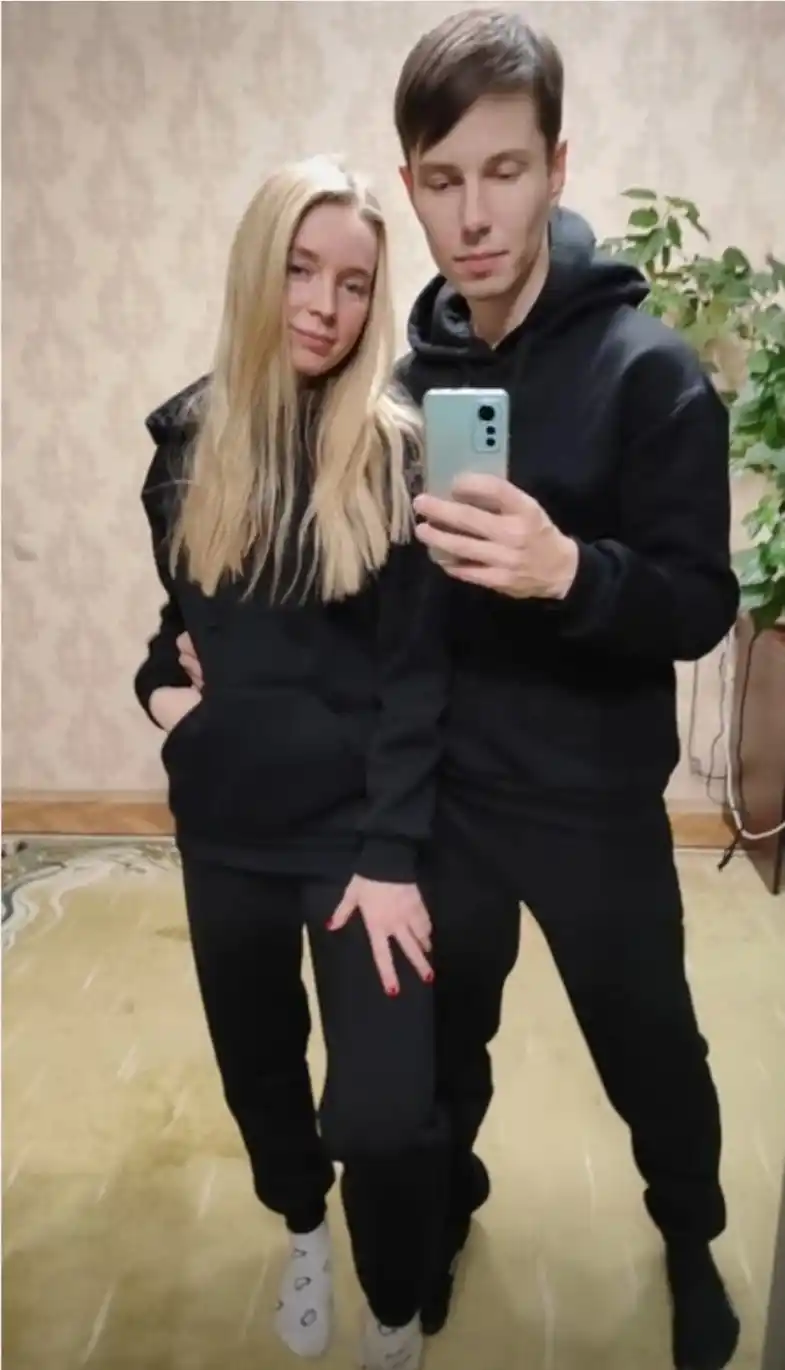Erkaklar sport kostyumi. Bahor va kuz uchun. Oversize