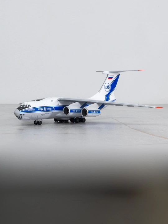 Модель самолёта Ильюшин Ил-76ТД, авиакомпания Волга-Днепр, SQ Wings, металл, 23,3см