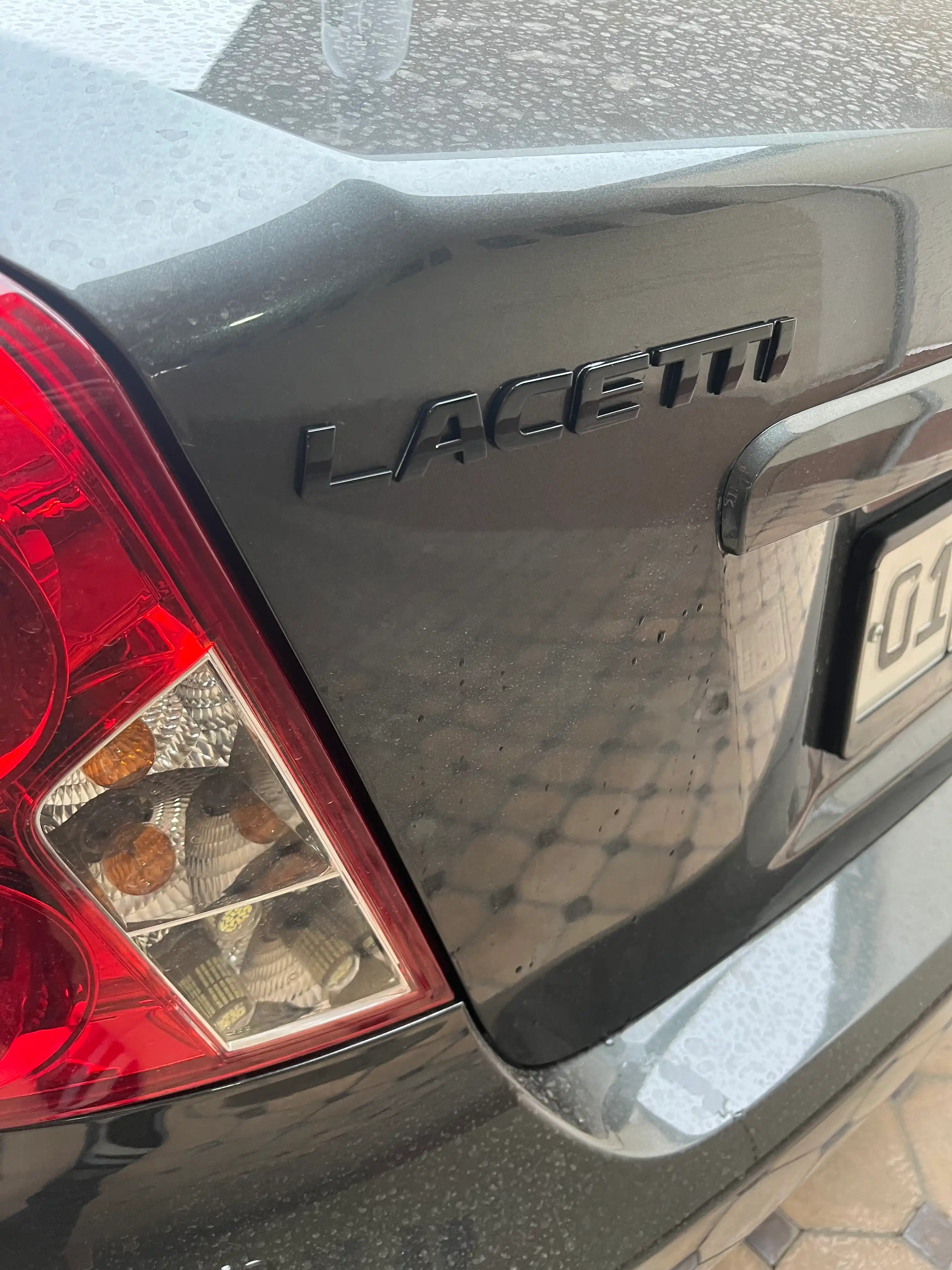 Надпись на Chevrolet Lacetti/Gentra, Nexia, Cobalt, Matiz, Spark Black Piano