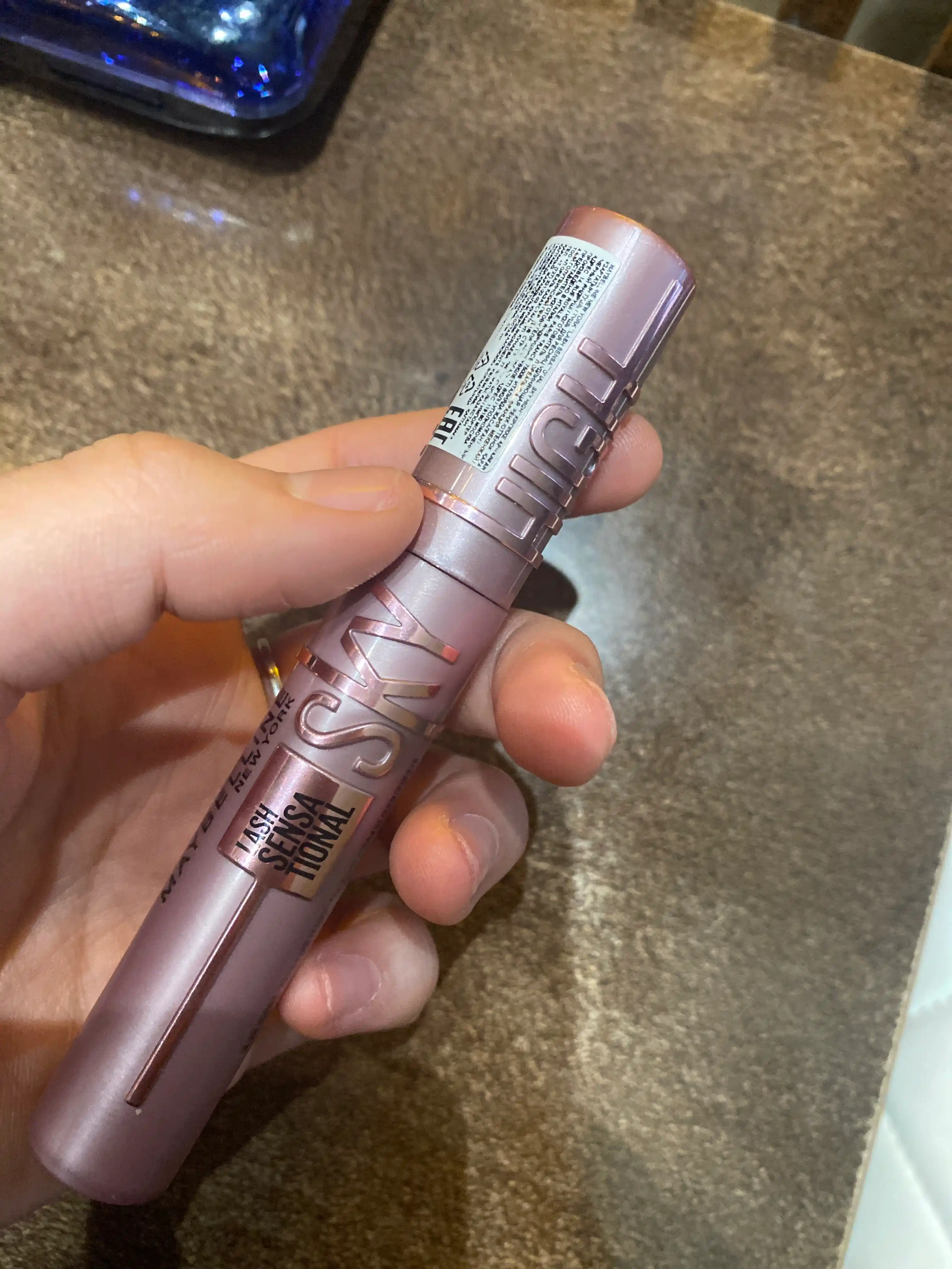 Kiprik uchun tush Maybelline New York Lash Sensational Sky High, qora rang, 9.6 ml