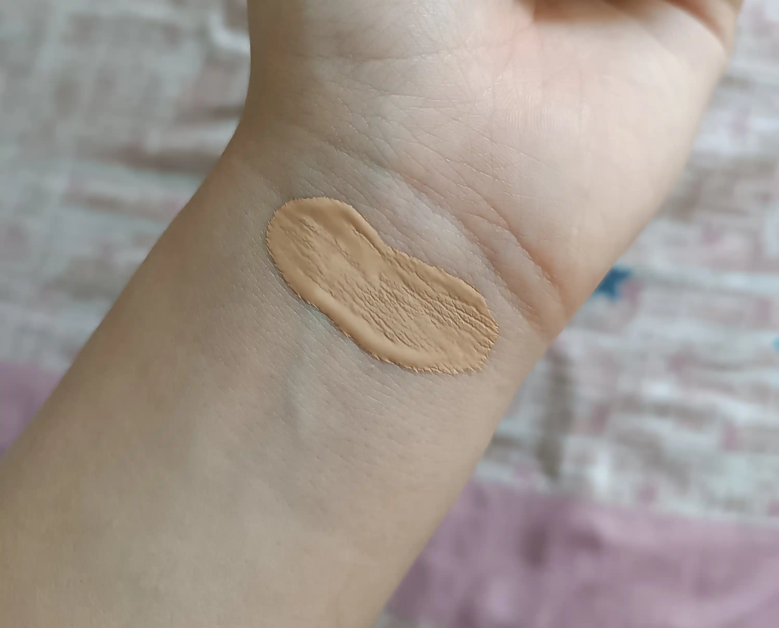 Тональный крем для лица Maybelline Fit Me оттенок 112, теплый бежевый, 30 мл