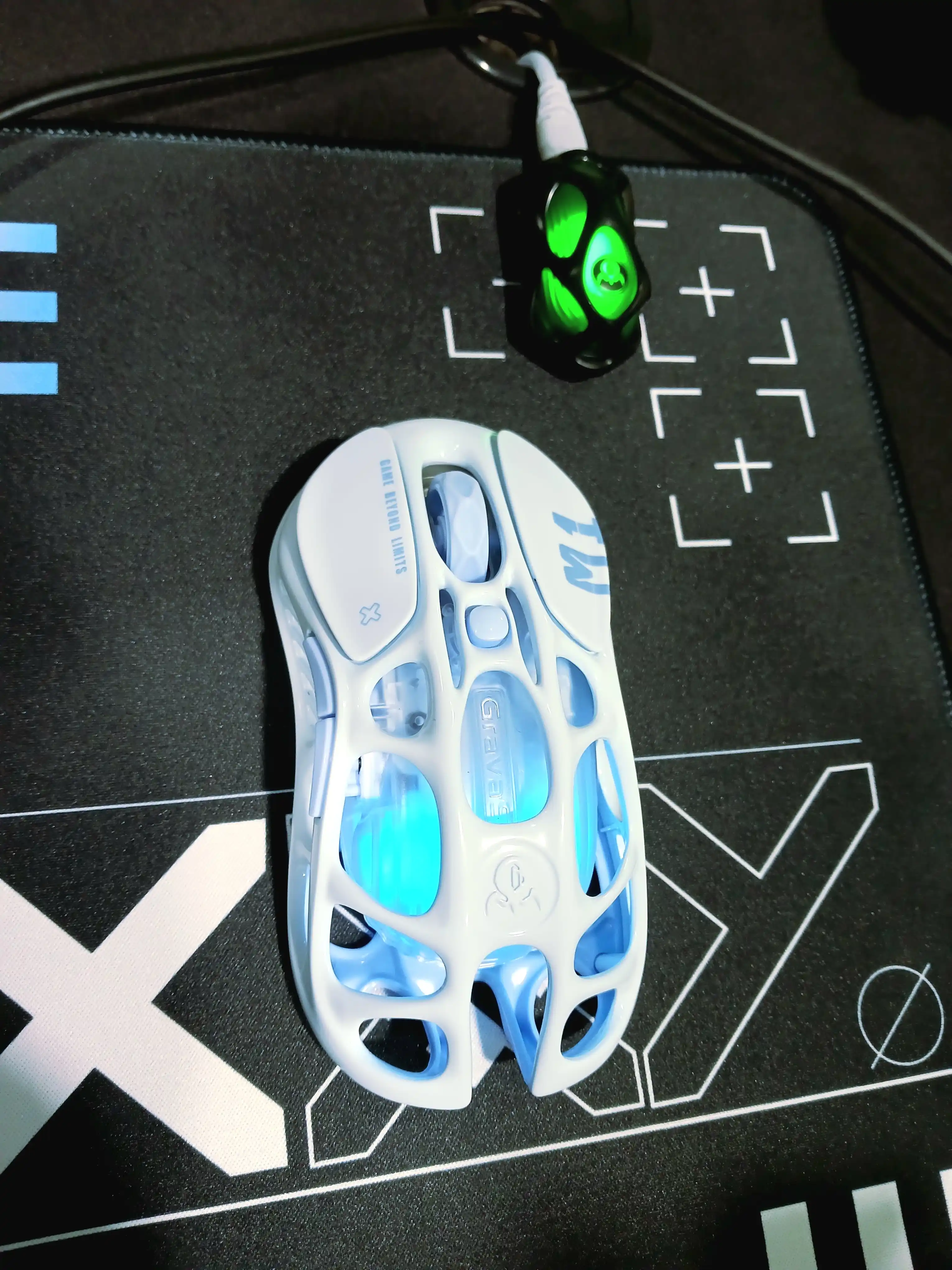 Sichqoncha Mercury M1 Pro Special Edition — Ice Blue