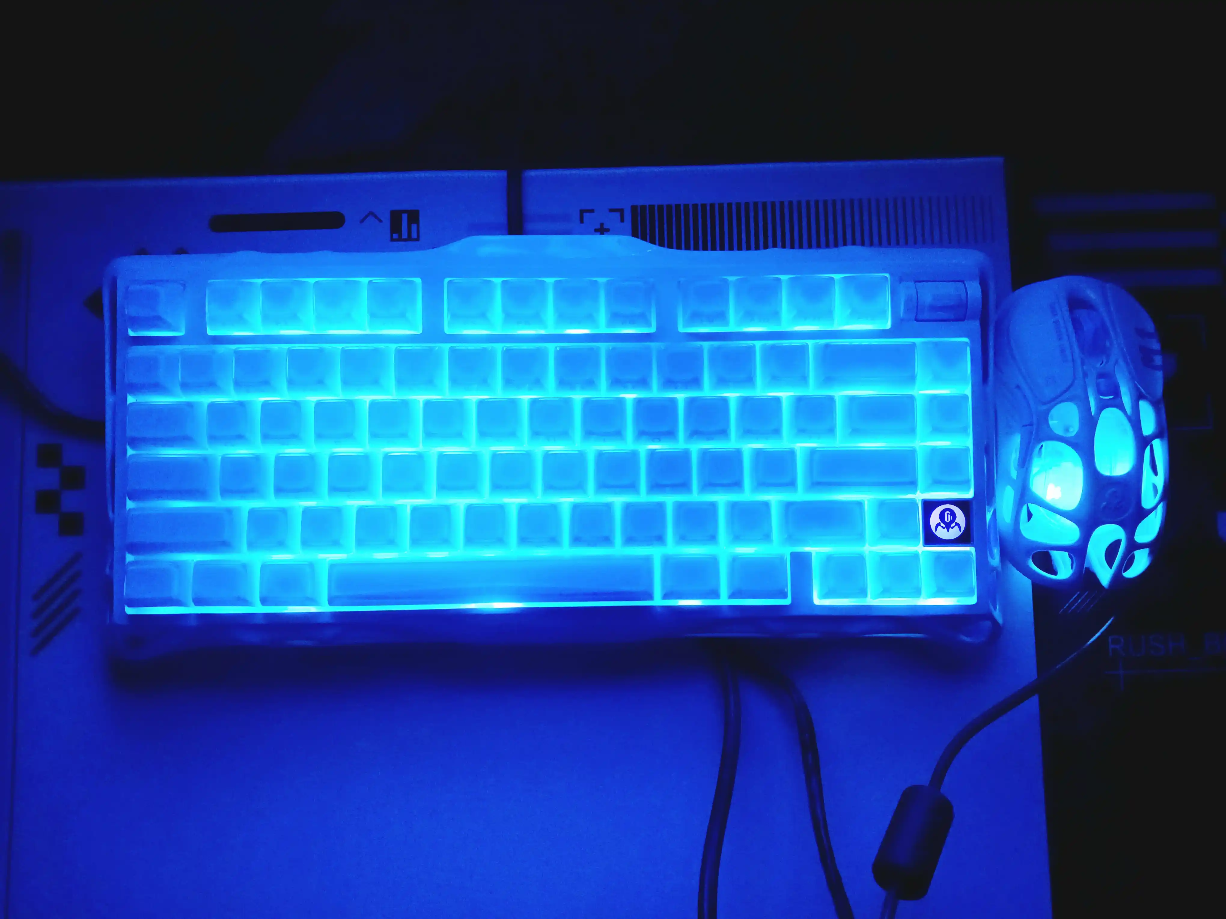 Игровая клавиатура GRAVASTAR Mercury K1 Special Edition Ice Blue