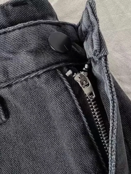 Ayollar uchun baland belli mom jeans – turli rangdagi denim shimlar, jinsi shimlar