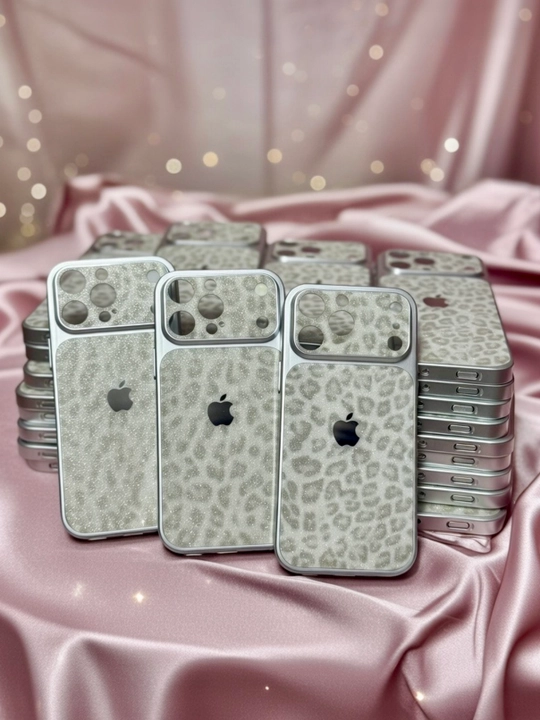 Чехол для iPhone 16 про мах с красивым дизайном