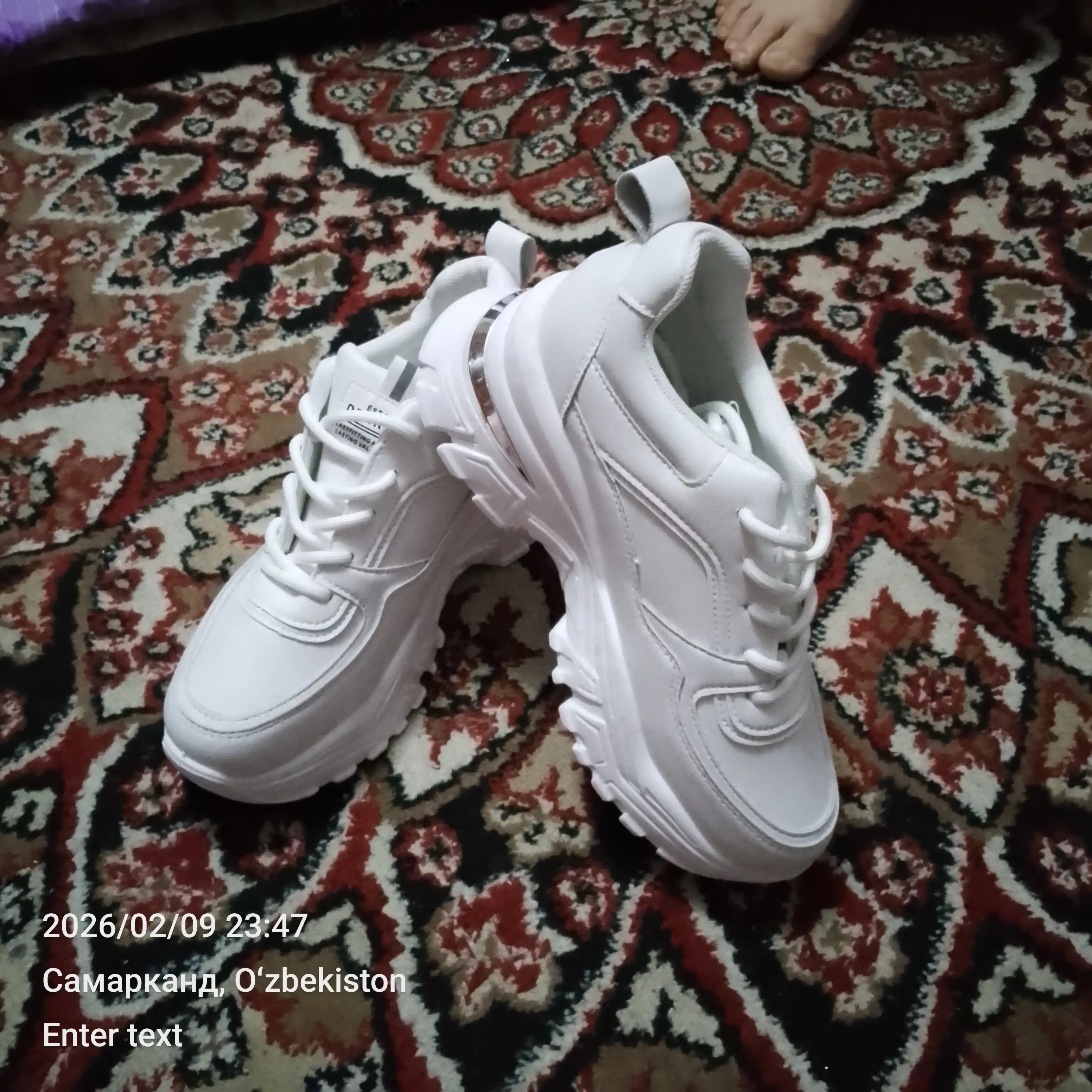 Кроссовки для женщин и девочек FASHION