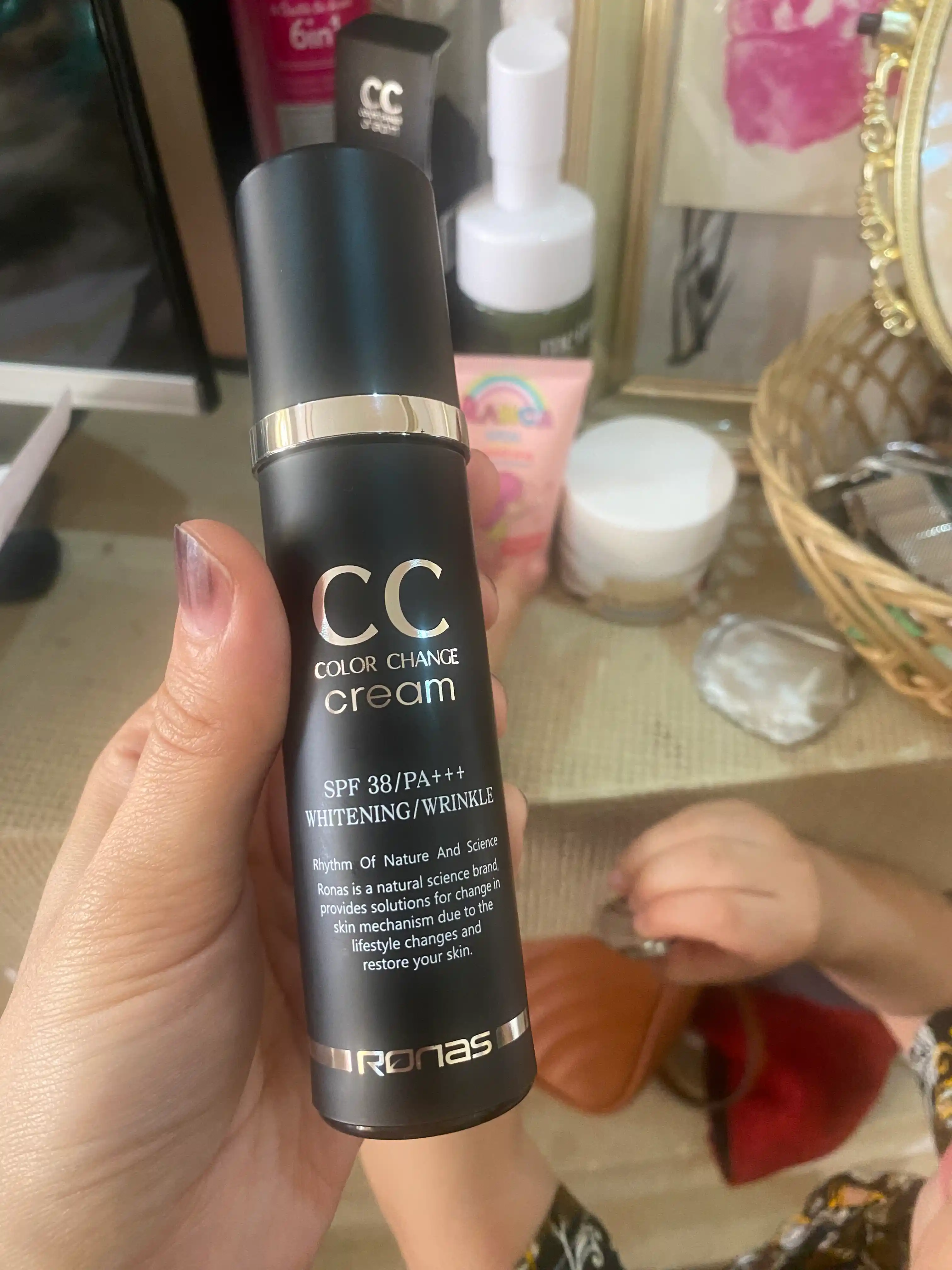 CC krem, tonlama, quyoshdan himoya qiluvchi SPF 38 PA+++, Ronas, 50 ml