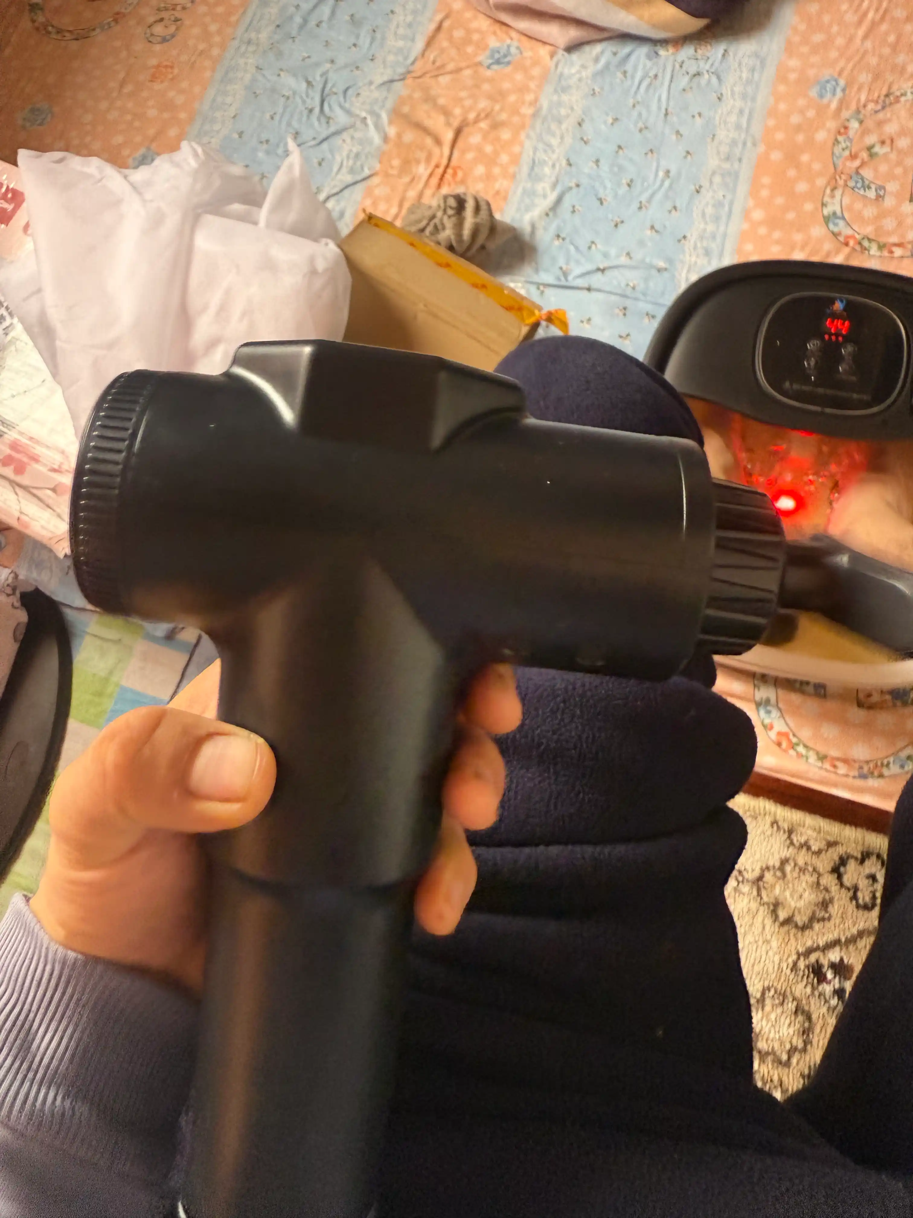 Massajor apparati, tana uchun perkussiya massajor Konka, 8 ta nasadka, 99 tezlik