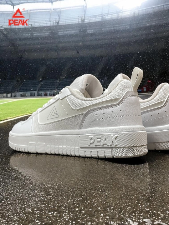 Erkaklar uchun kedalar PEAK SPORT